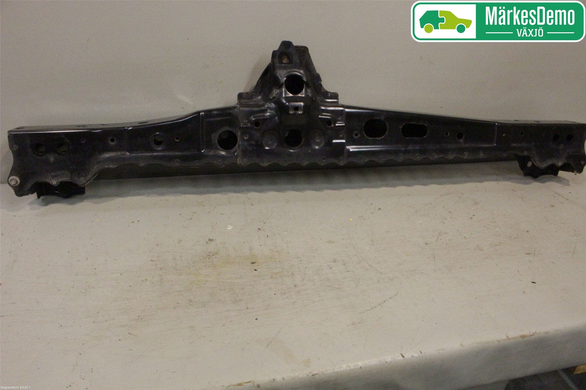 Toyota AURIS 10-12 Motorbalk