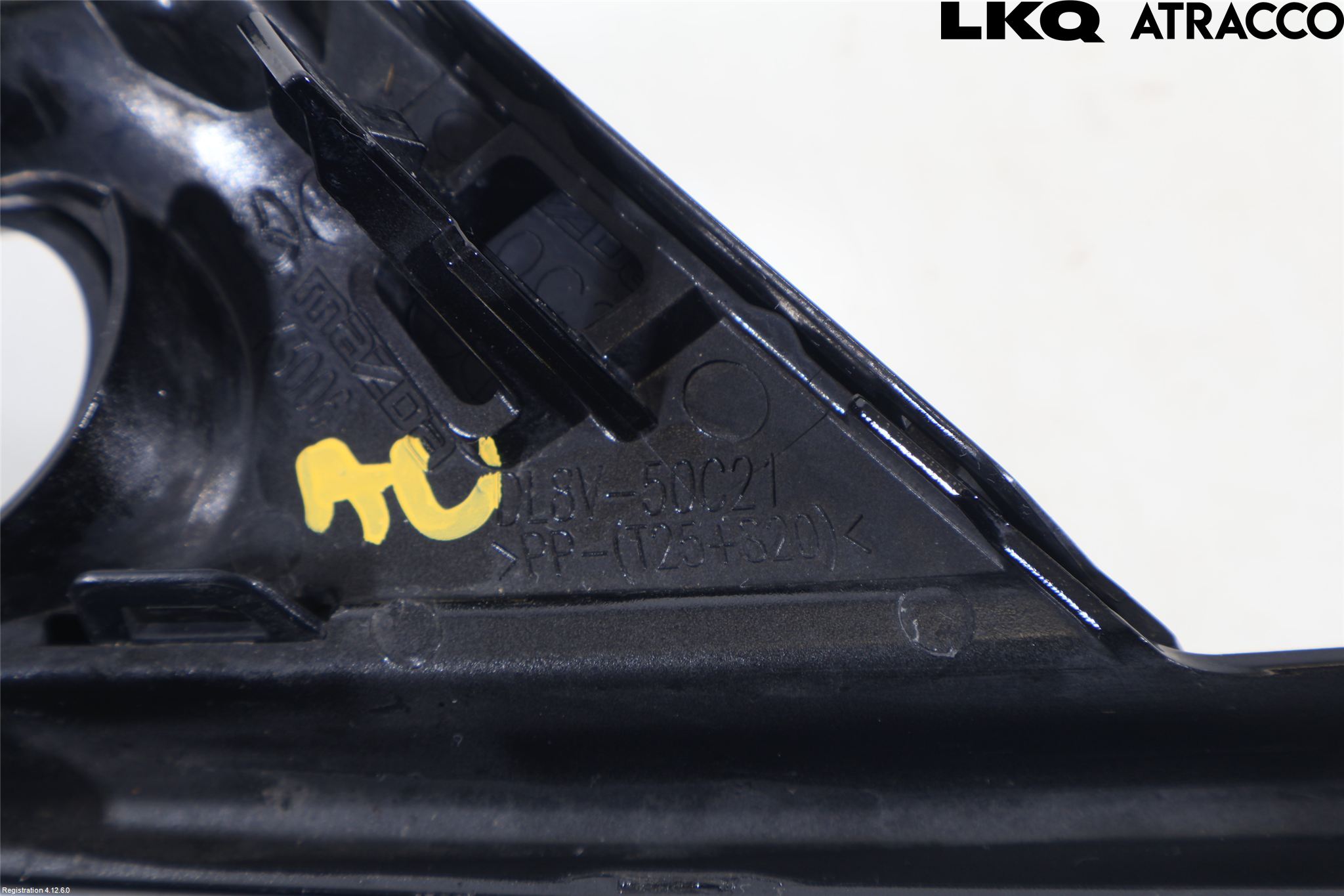 Mazda CX-3 Dimljussarg Fram