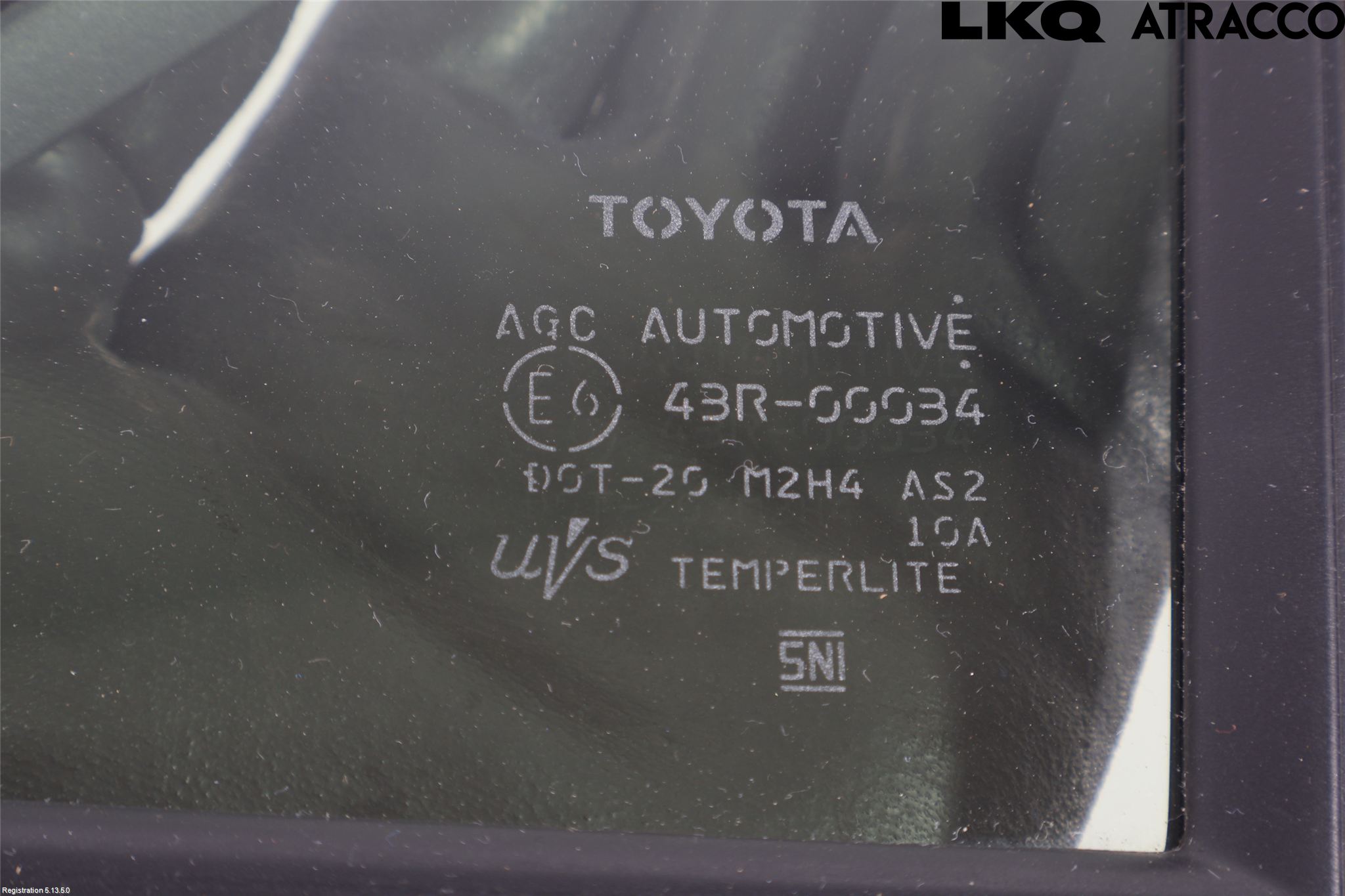 Toyota RAV4 19- Dörruta Fram Lilla Vä