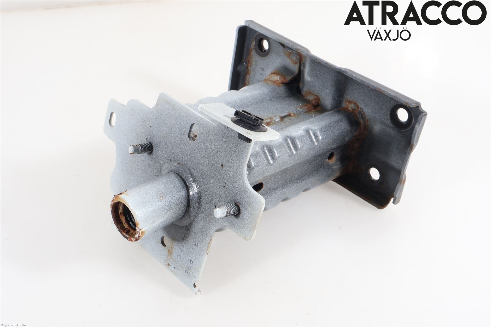 Nissan X-TRAIL 14-21 Stötfångarbärjärn Fram