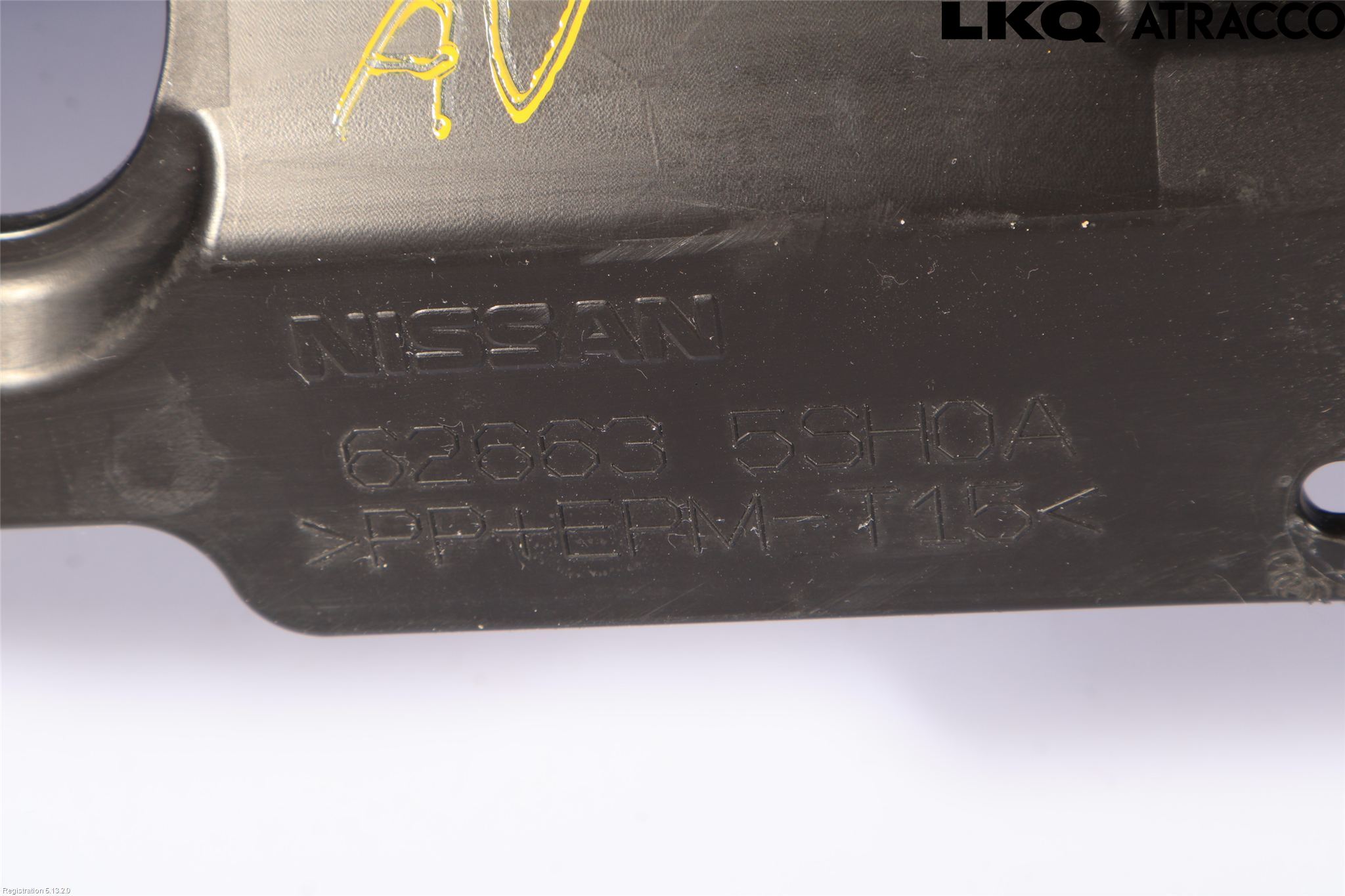 Nissan LEAF 18- Hasplåt Plåt-Plast