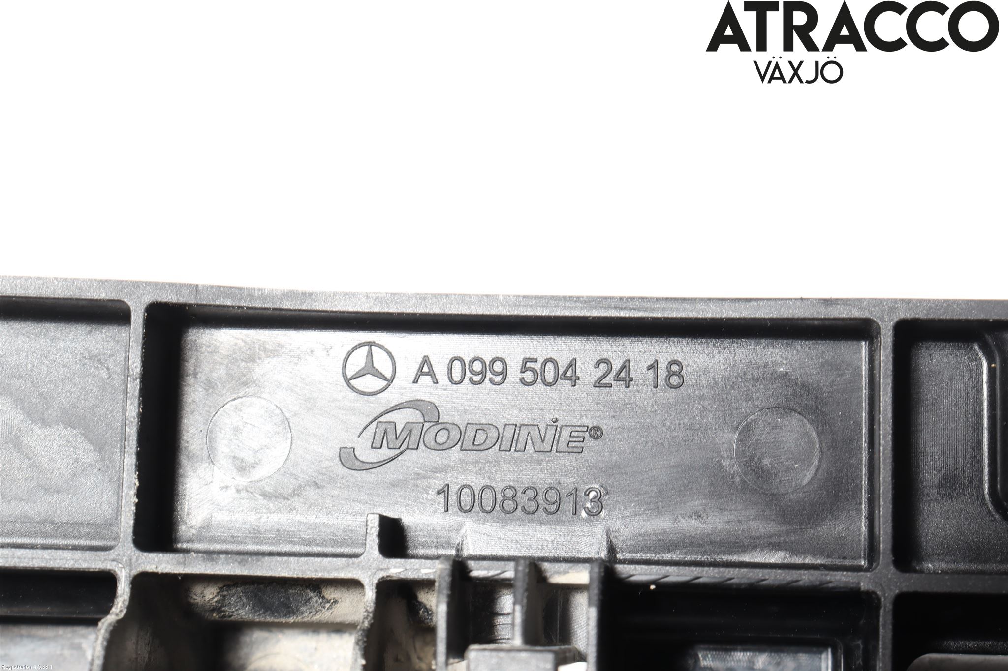 Mercedes-Benz MB C-KLASS (W205) 14-21 Kylarfäste-Ram-Balk