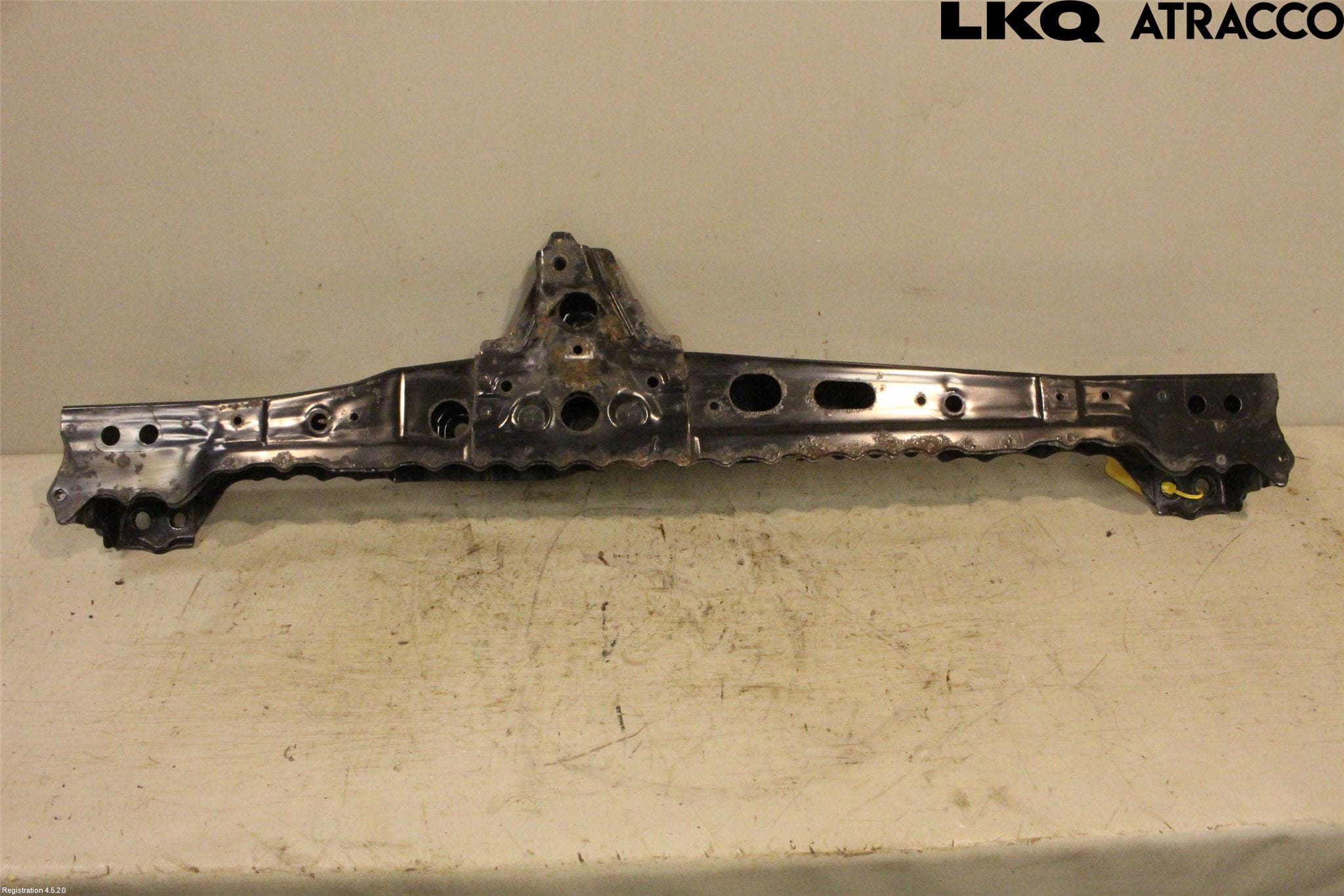 Toyota AVENSIS 16-18 Motorbalk