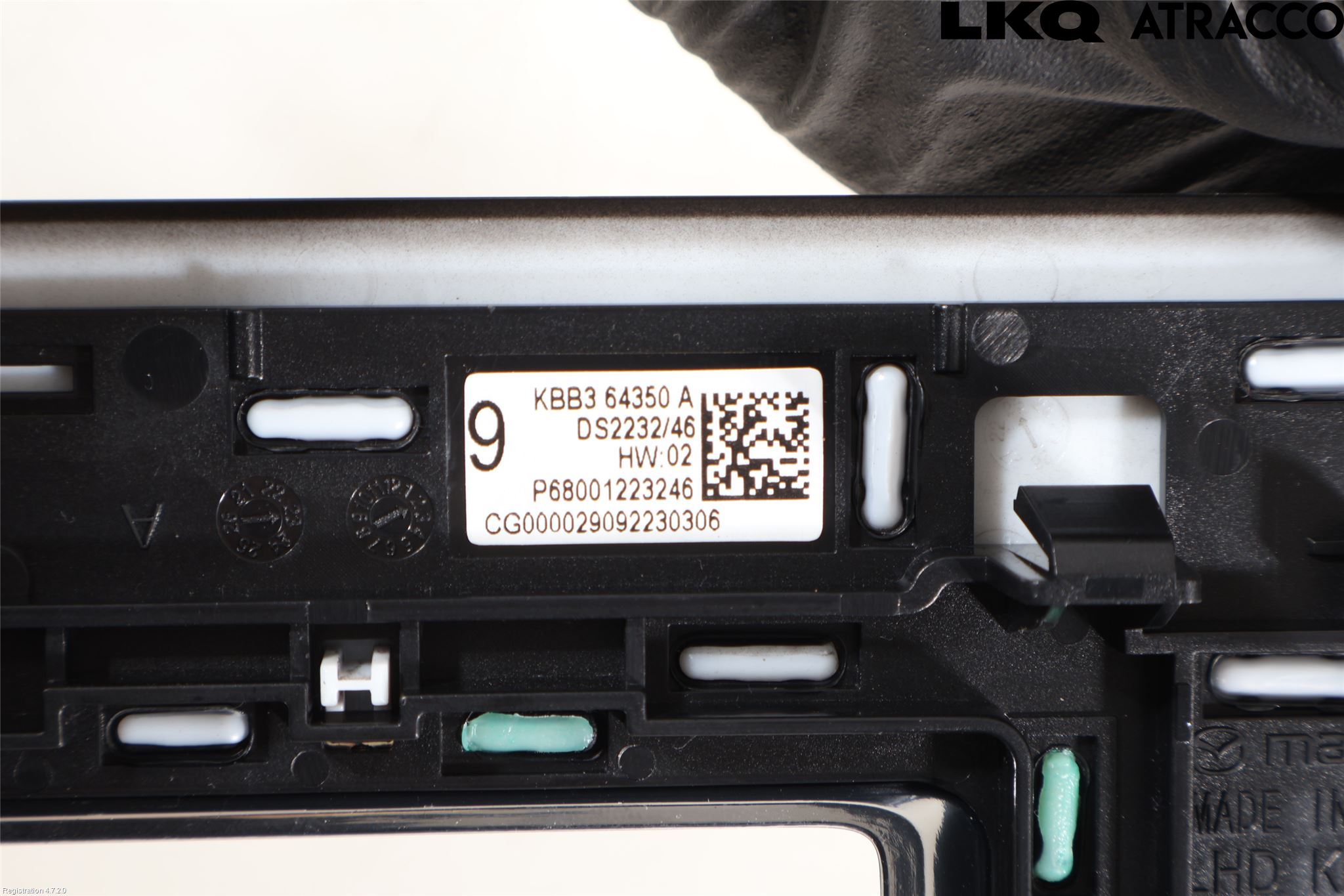 Mazda CX-60 22- Instrumentkonsoll Mitt