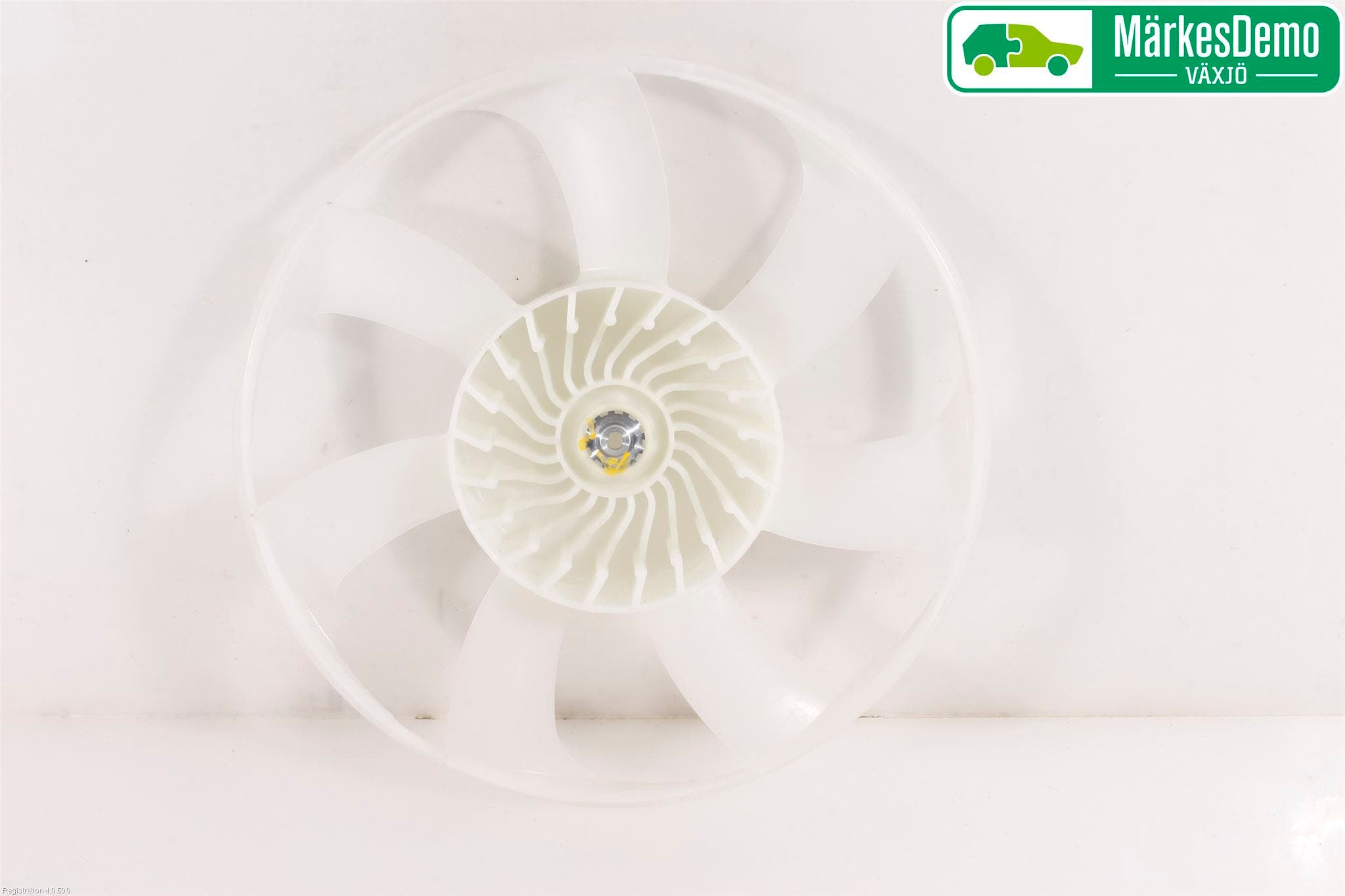 Toyota RAV4 13-18 Kylfläkt-Vinge