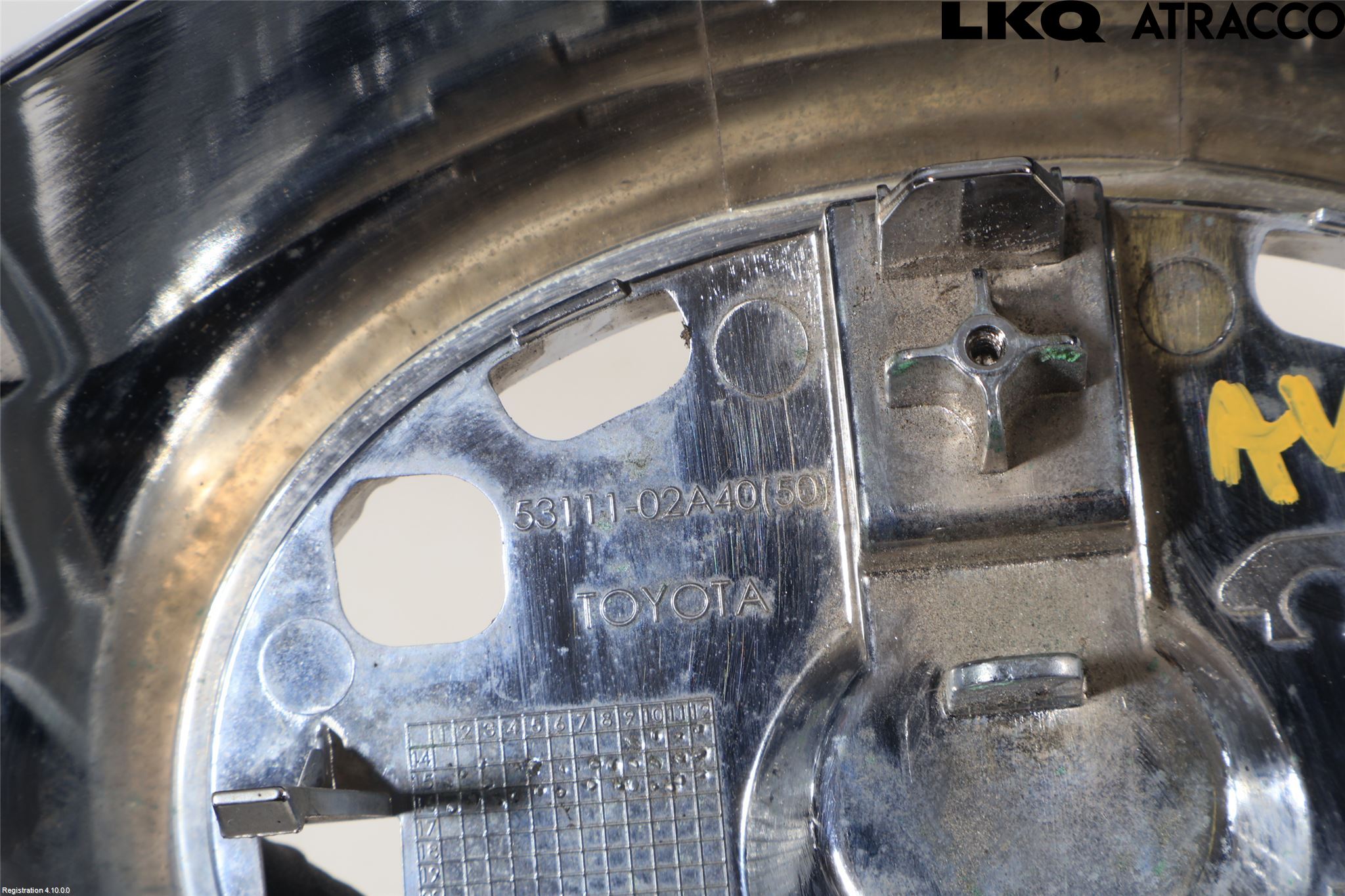 Toyota AURIS 13-19 Grilldel Mitt