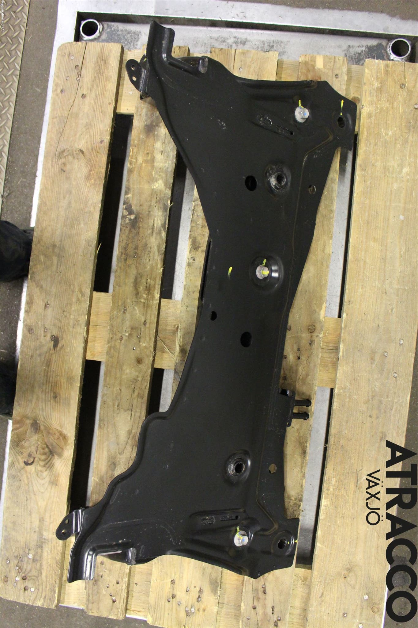 Suzuki ACROSS 21- Framvagnsbalk