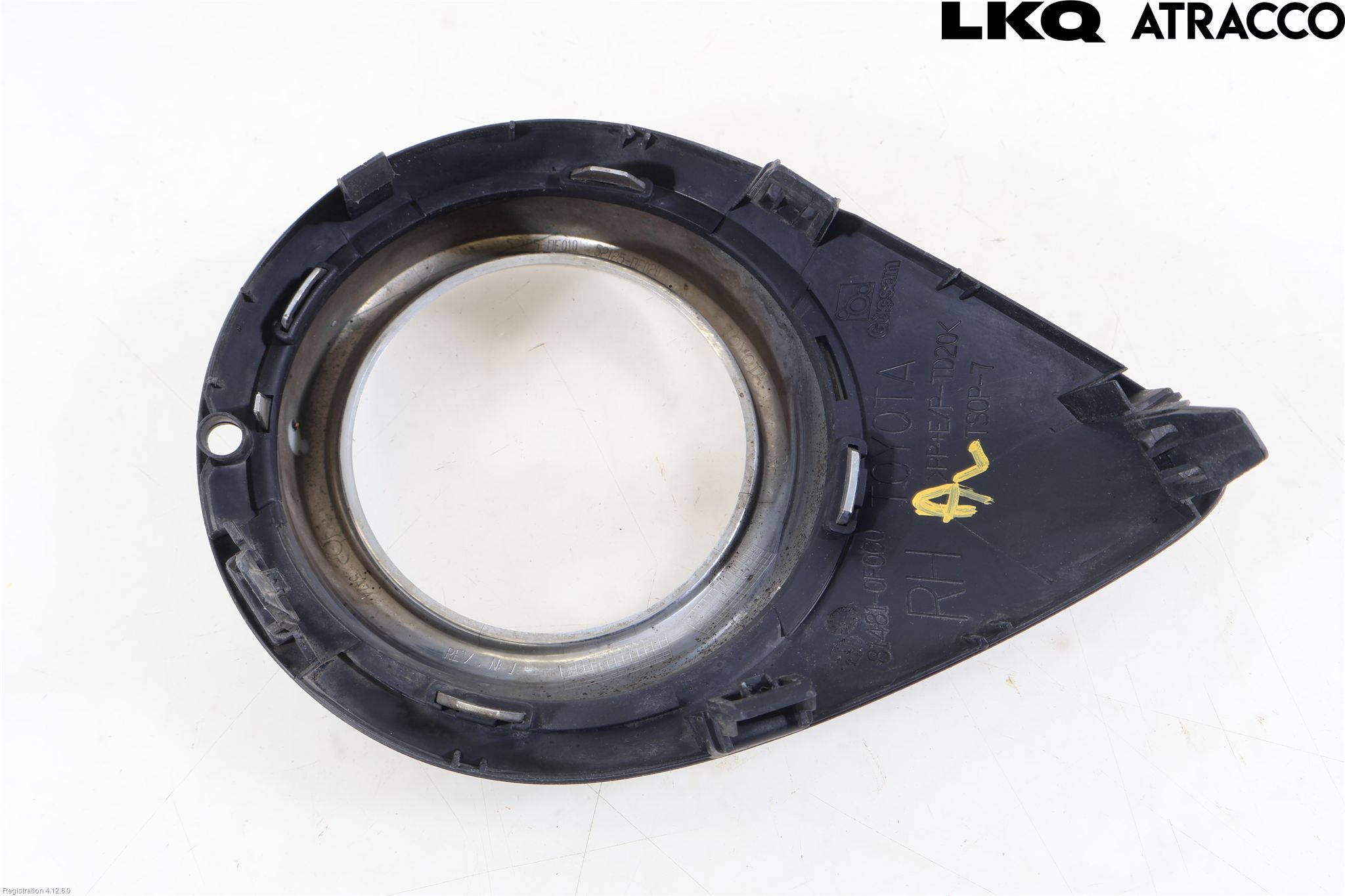 Toyota VERSO 09-18 Dimljussarg Fram