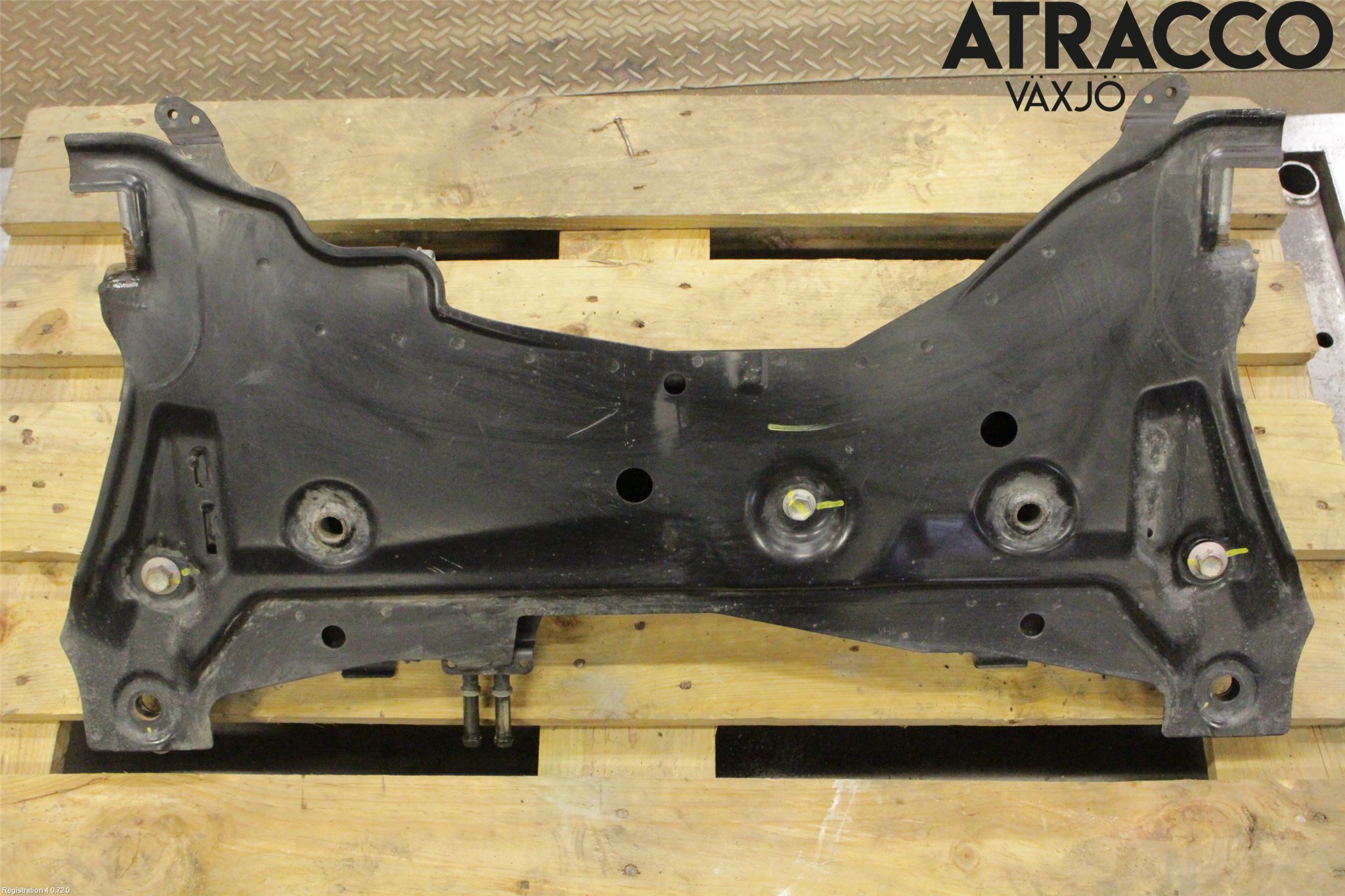 Suzuki VITARA 15- Framvagnsbalk