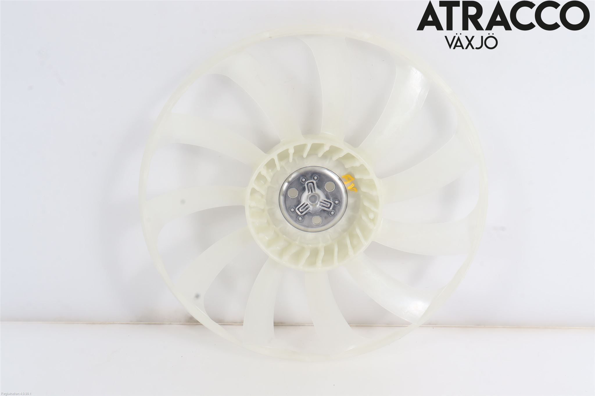 Toyota COROLLA 19- Kylfläkt-Vinge