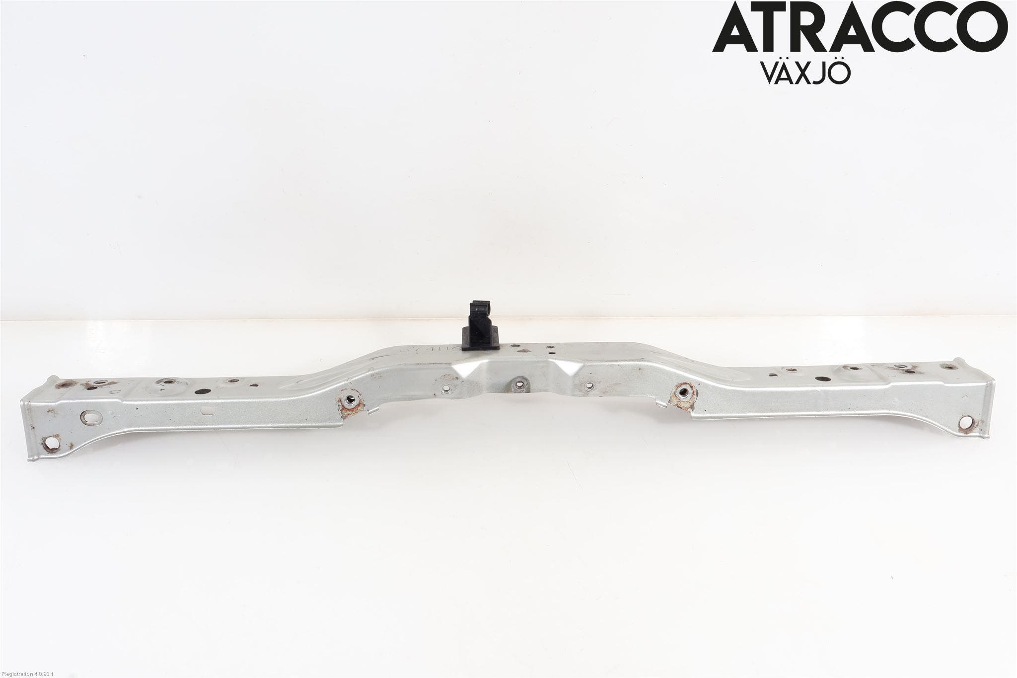 Toyota AVENSIS 03-06 Frontplåt Övre