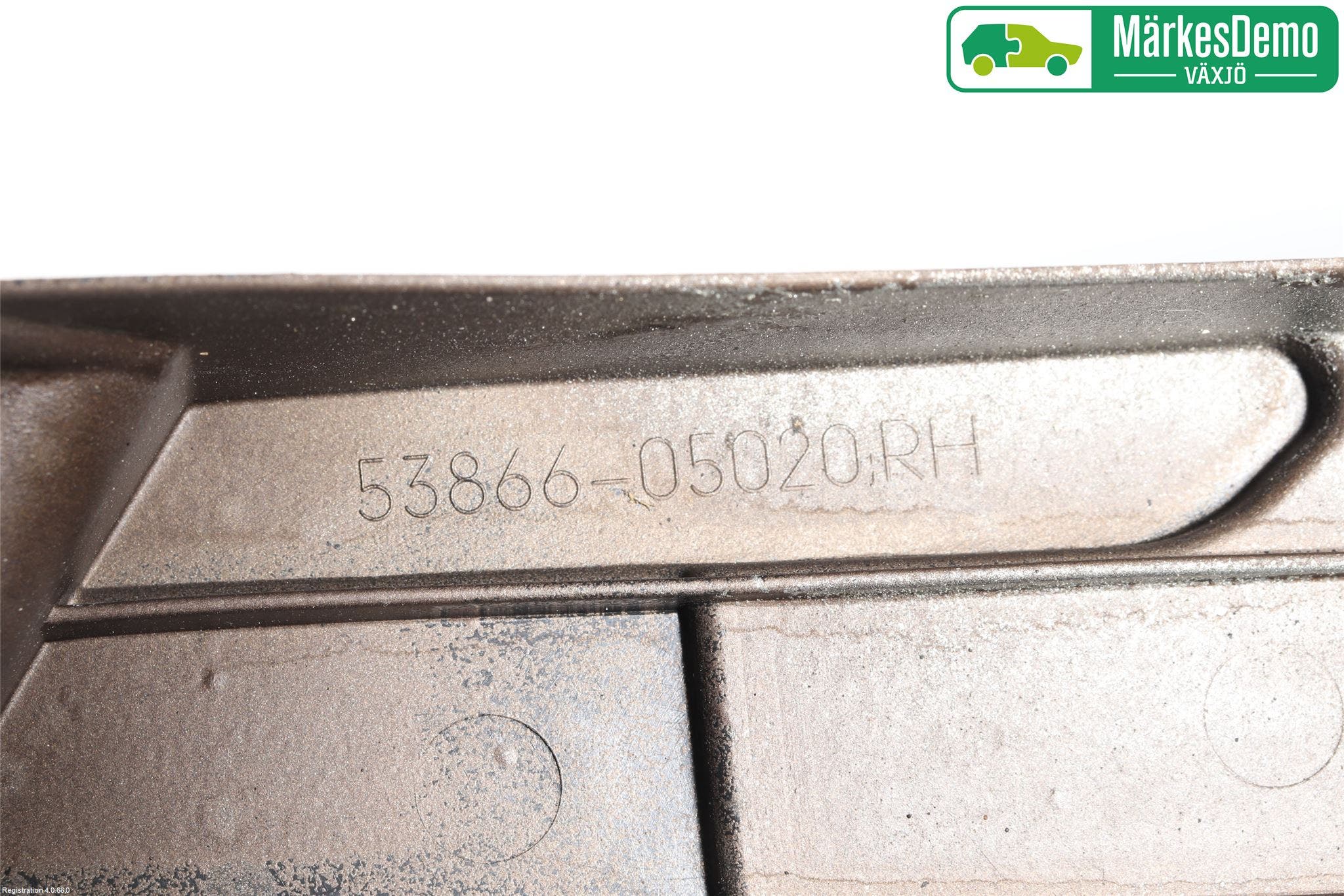 Toyota AVENSIS 03-06 List Skärmkant