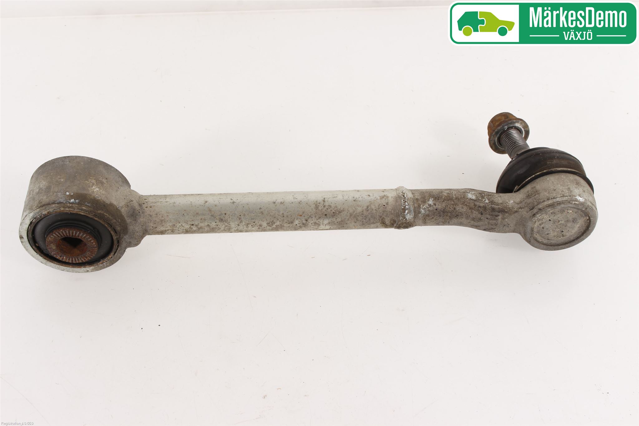 Toyota AVENSIS 16-18 Bärarm Bak Höger