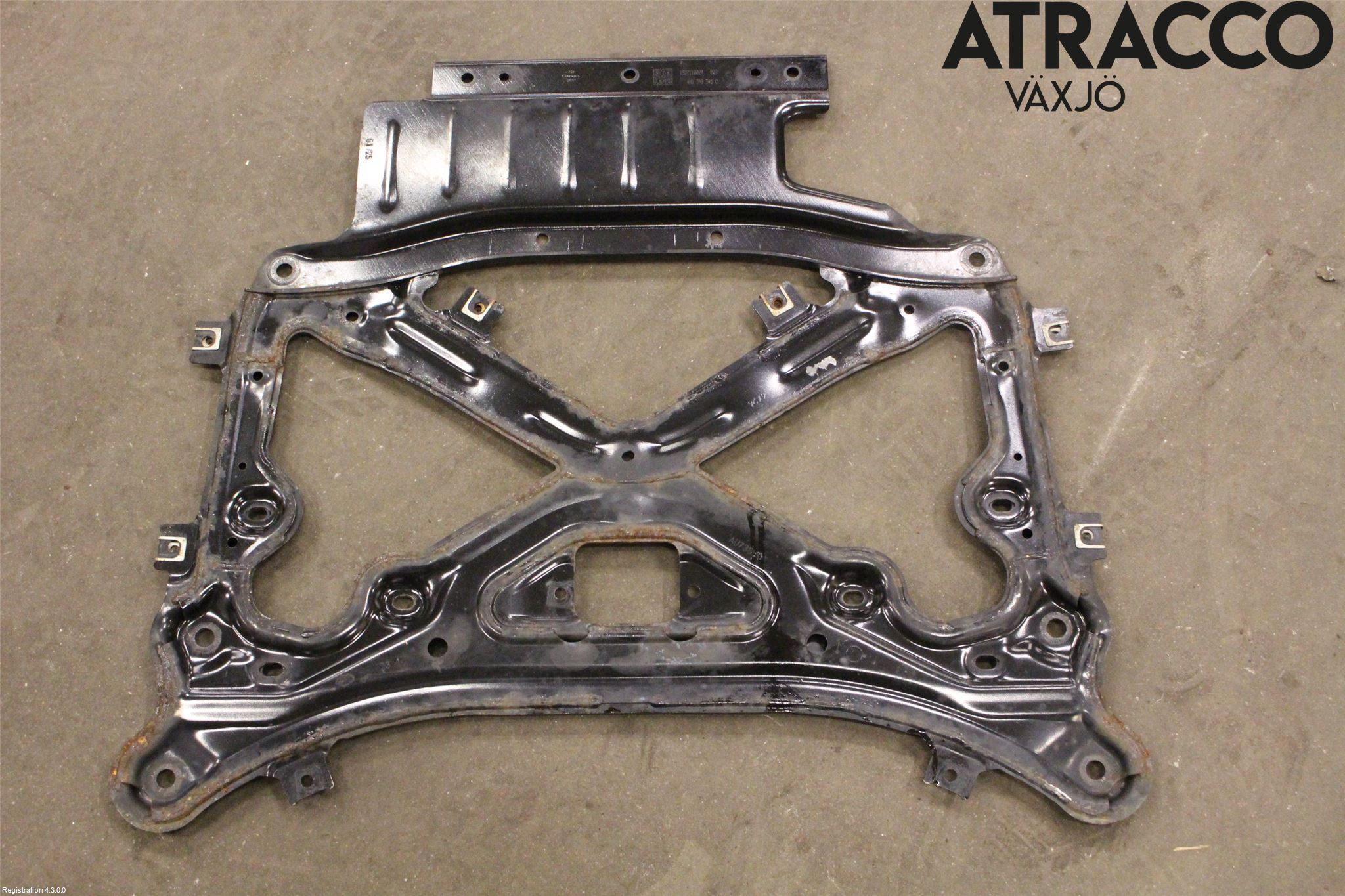 Audi Q7/SQ7 Framvagnsbalk