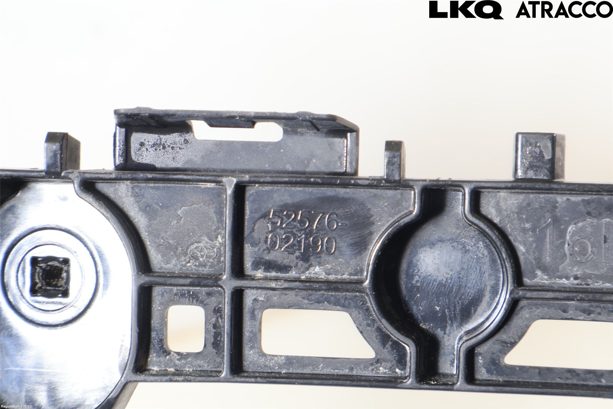 Toyota COROLLA 19- Stötfångarfäste Bak Vä