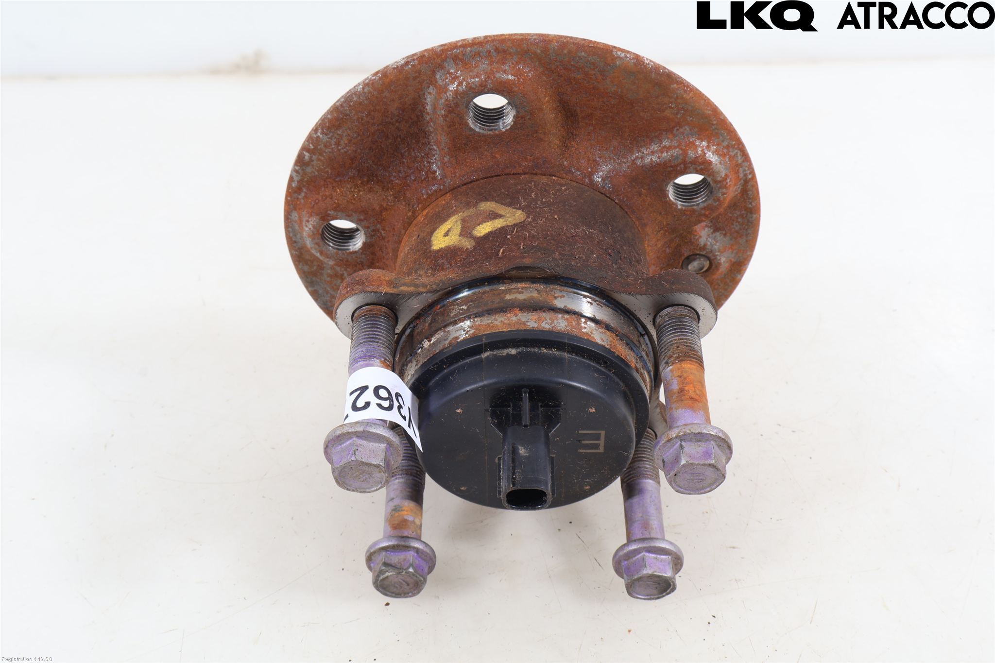 Lexus LBX 24- Nav Bak