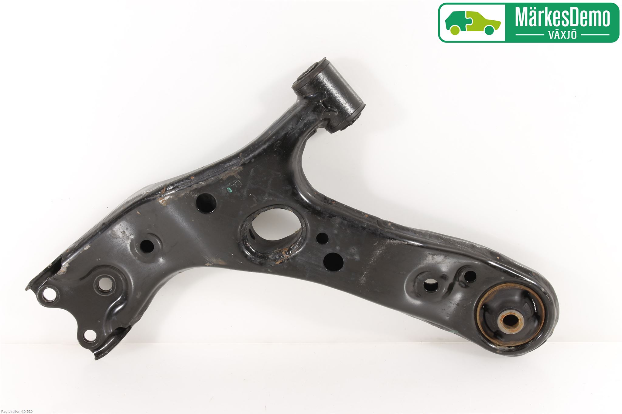 Toyota AURIS 13-19 Bärarm Fram Undre Hö