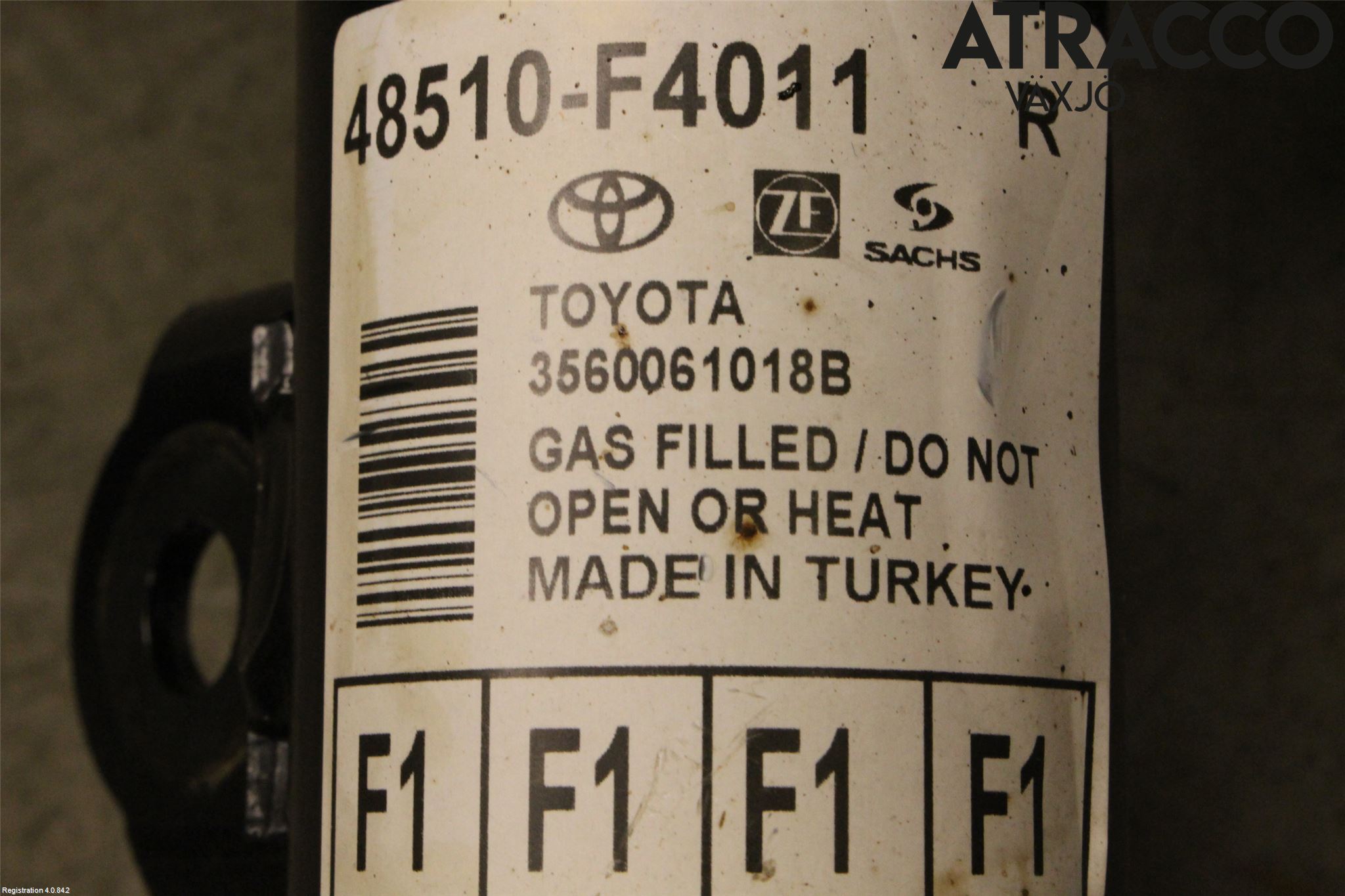Toyota C-HR 16-23 Fjäderben Fram Höger