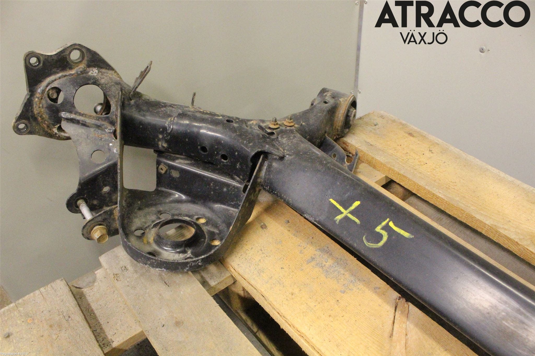 Toyota PRIUS+ ZVW40 12-20 Bakaxelbalk