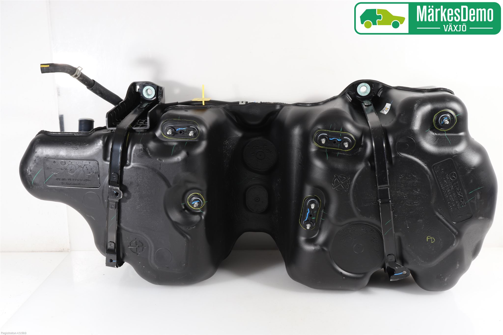 Mazda CX-30 20- Bränsletank