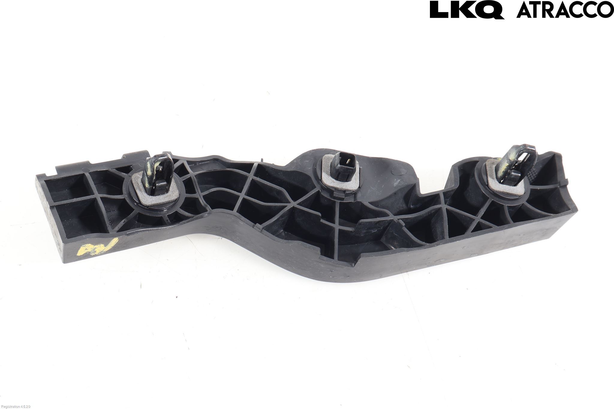 Toyota AVENSIS 16-18 Stötfångarfäste Bak Hö