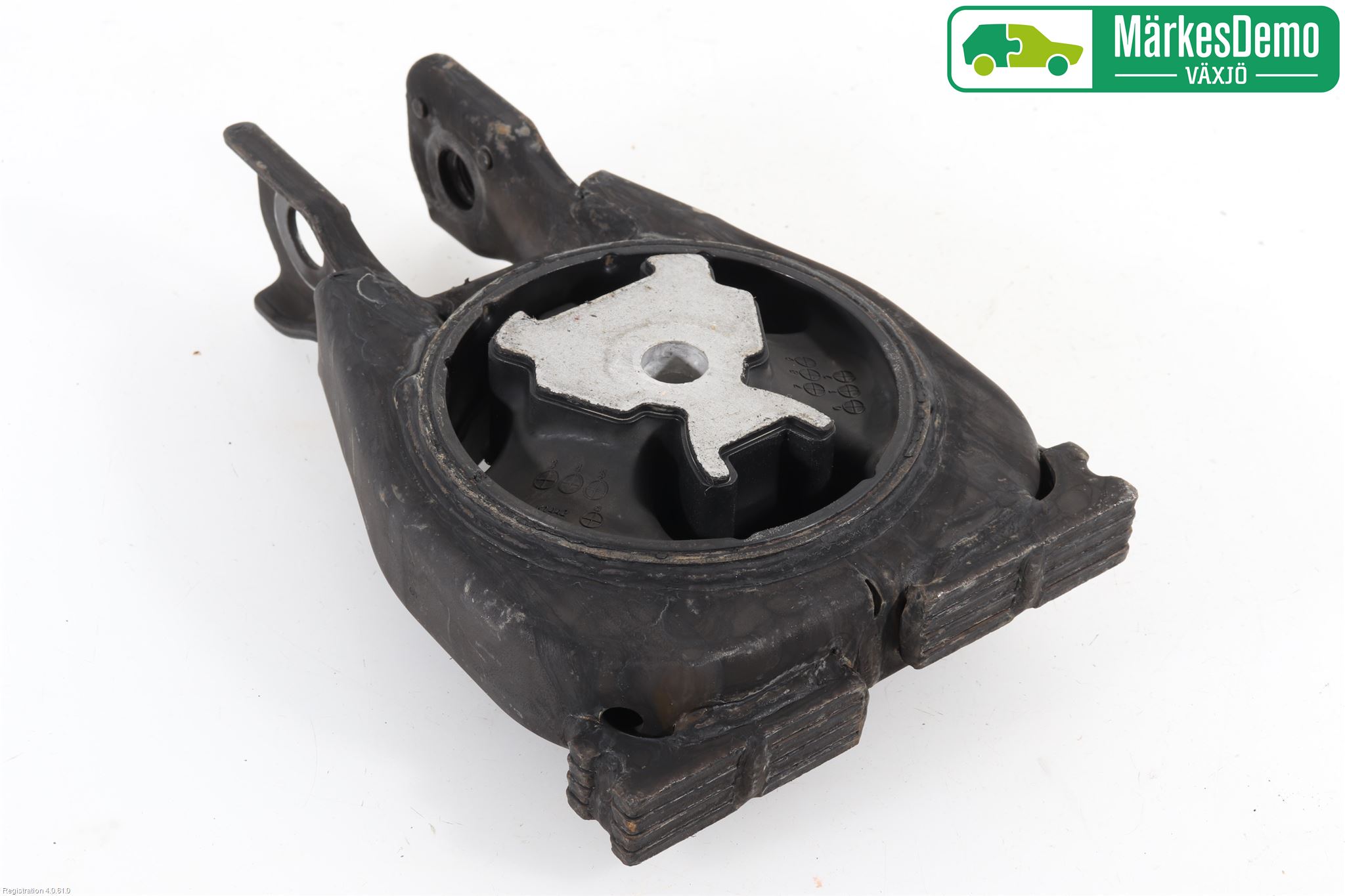 Mazda 3 IV 19- Motorfäste