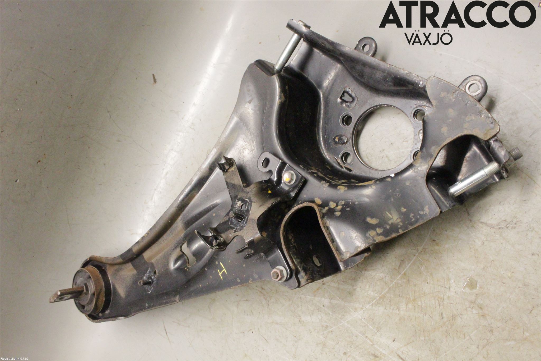 Mitsubishi OUTLANDER 13-21 Bärarm Bak Höger