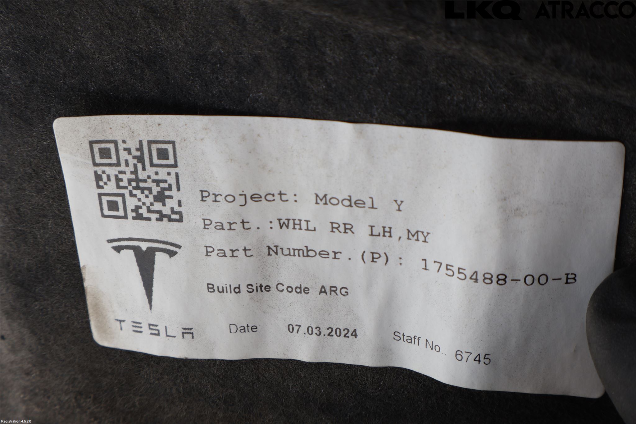 Tesla MODEL Y 21- Skärm Inner