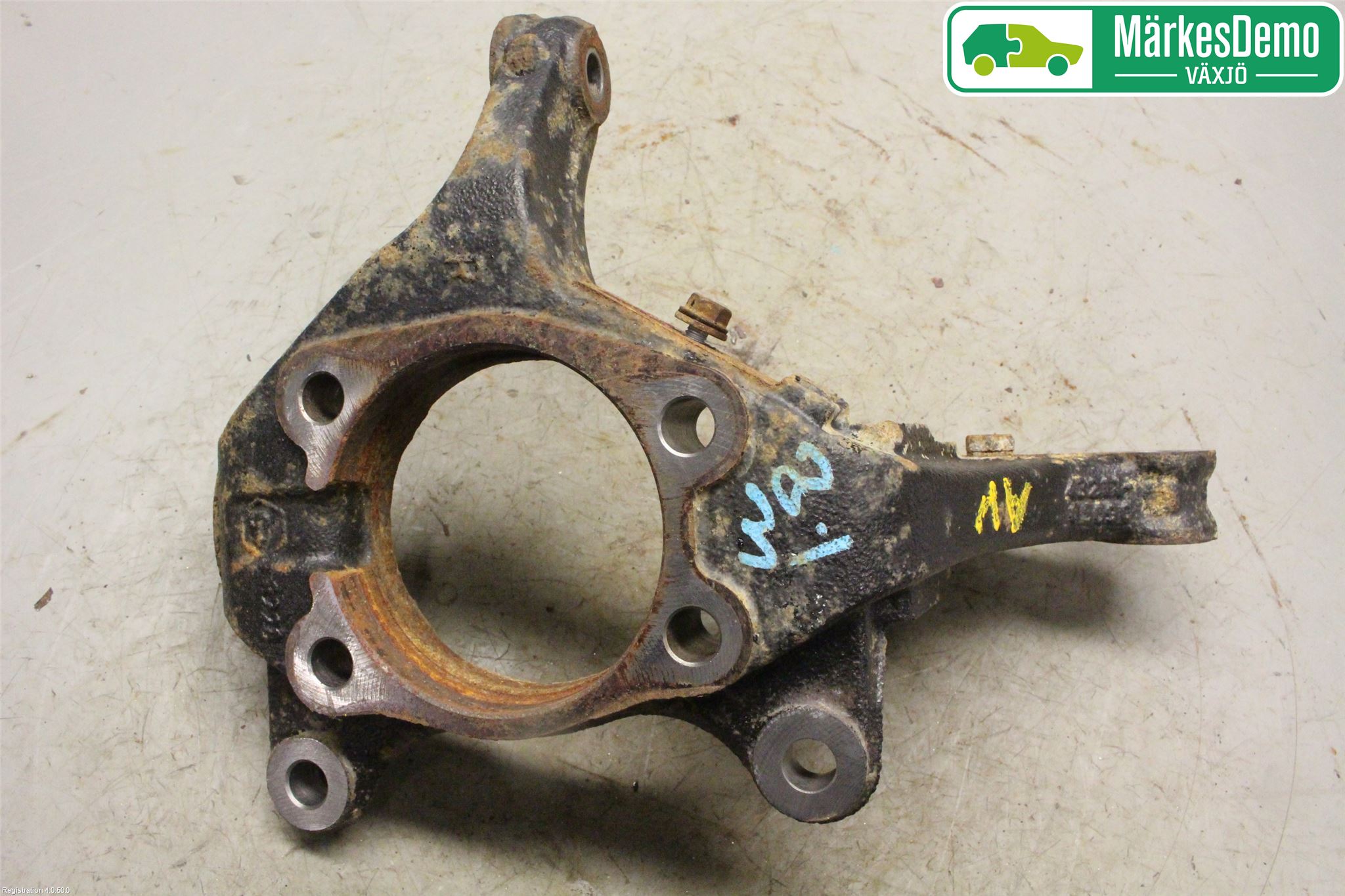 Toyota AVENSIS 16-18 Styrspindel Lagerhus Hö