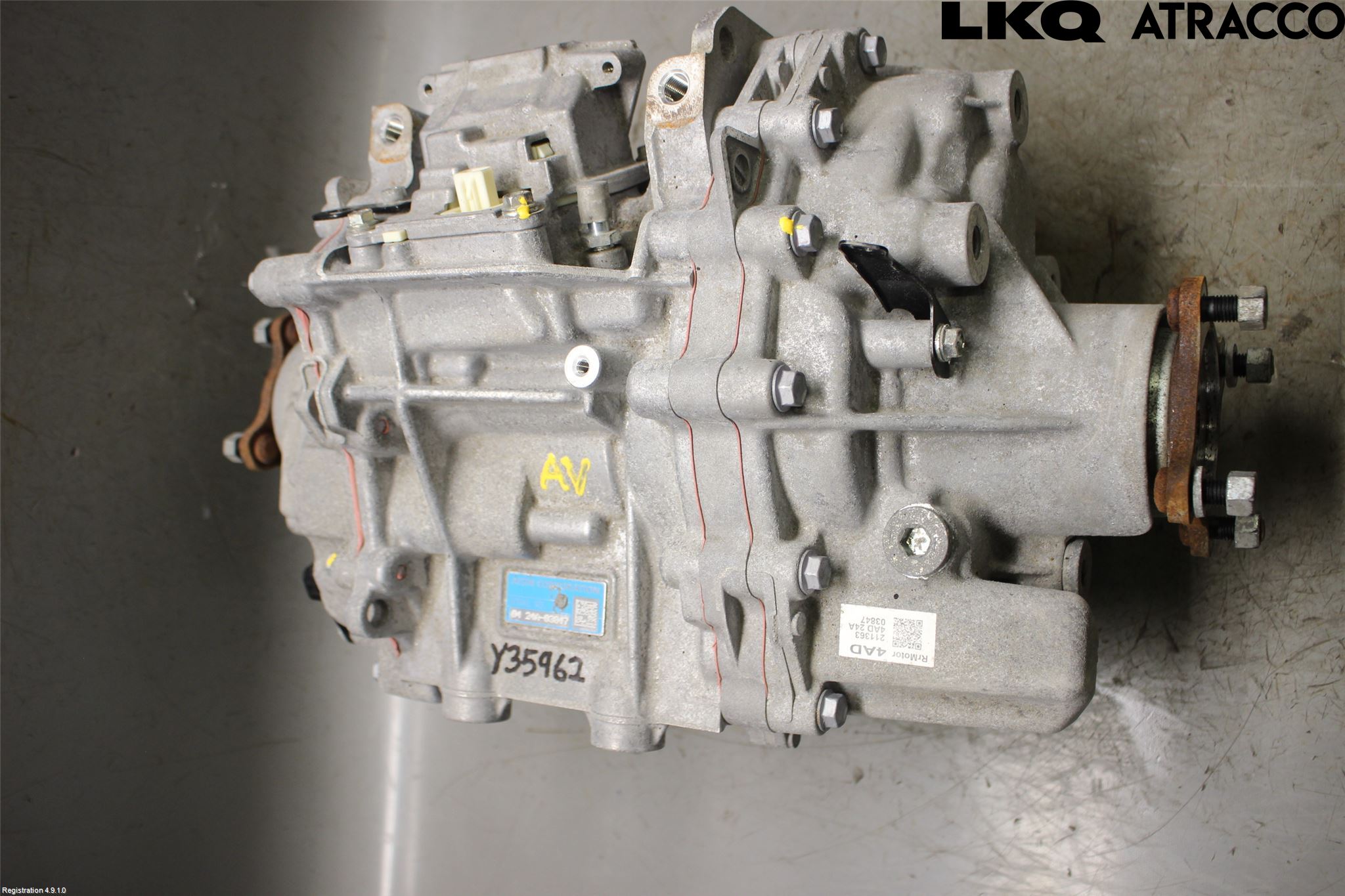 Toyota COROLLA CROSS XG10 22- Motor Elektrisk Bak