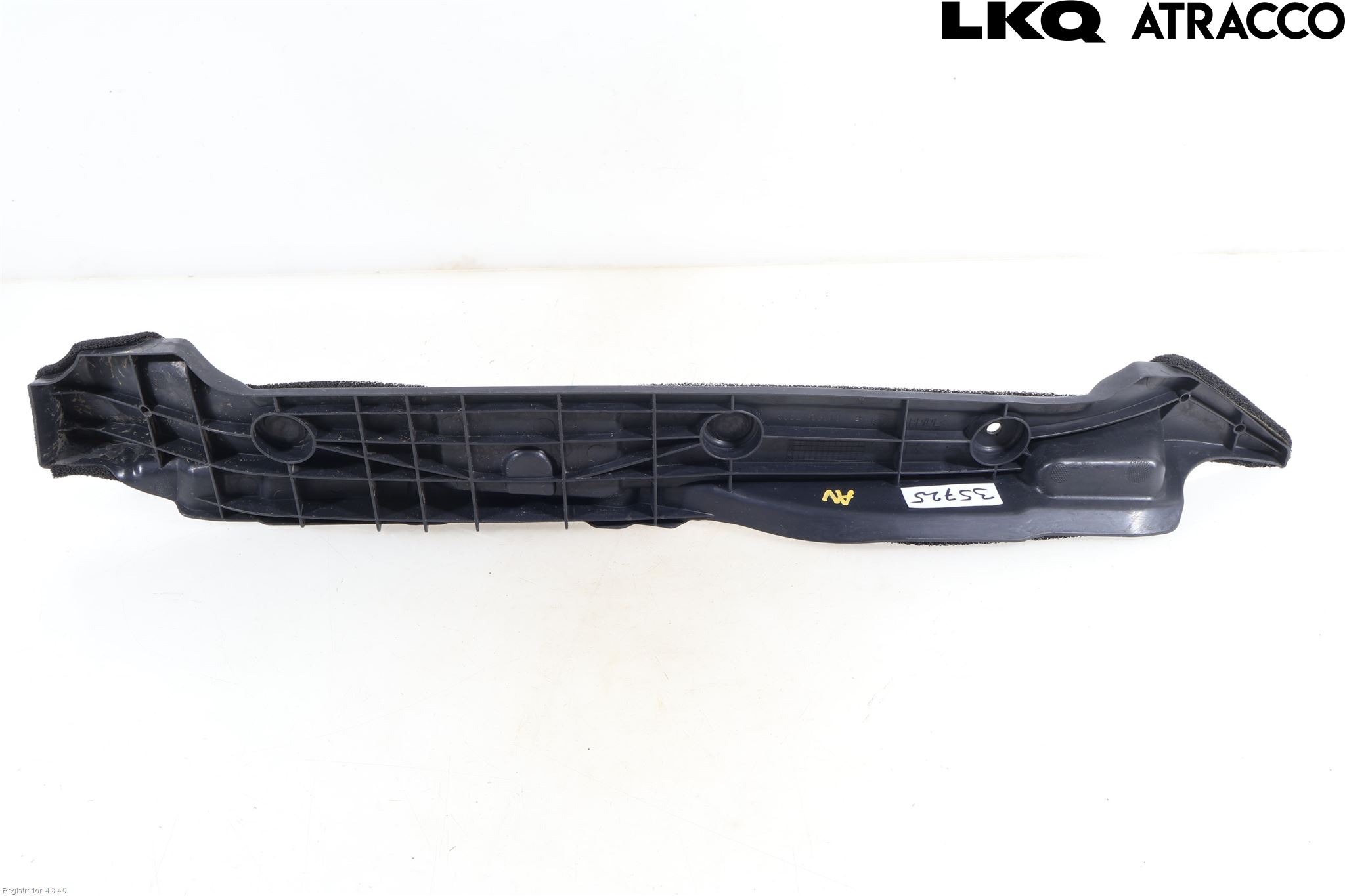 Toyota AVENSIS 09-15 Skärm Hörn Utfyllnad Fram