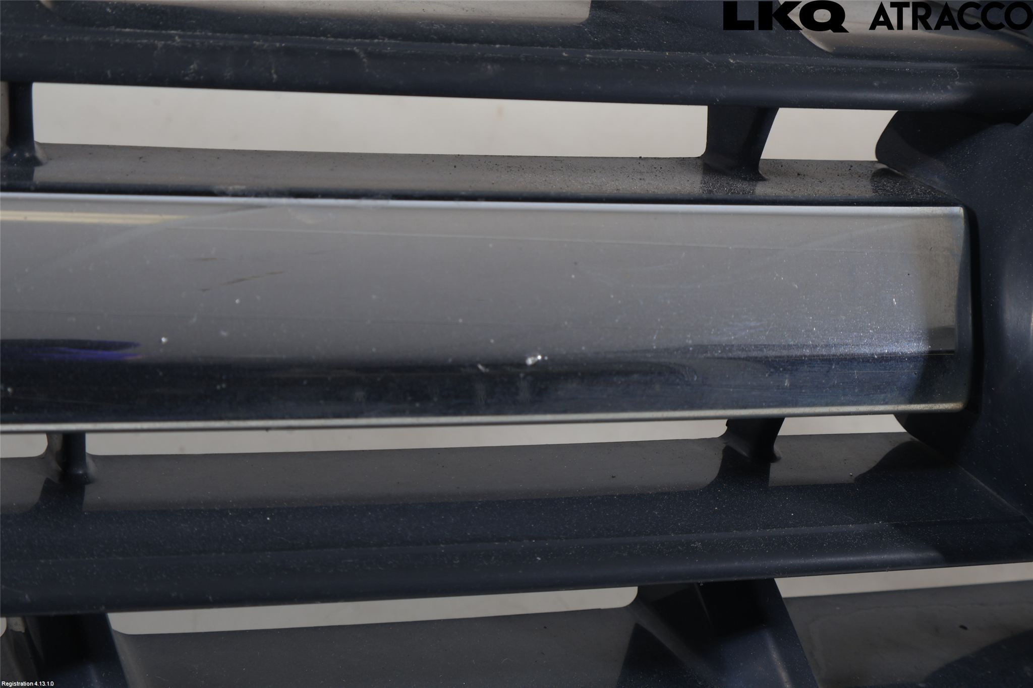 Toyota HI-ACE 06-12 Grill Komp