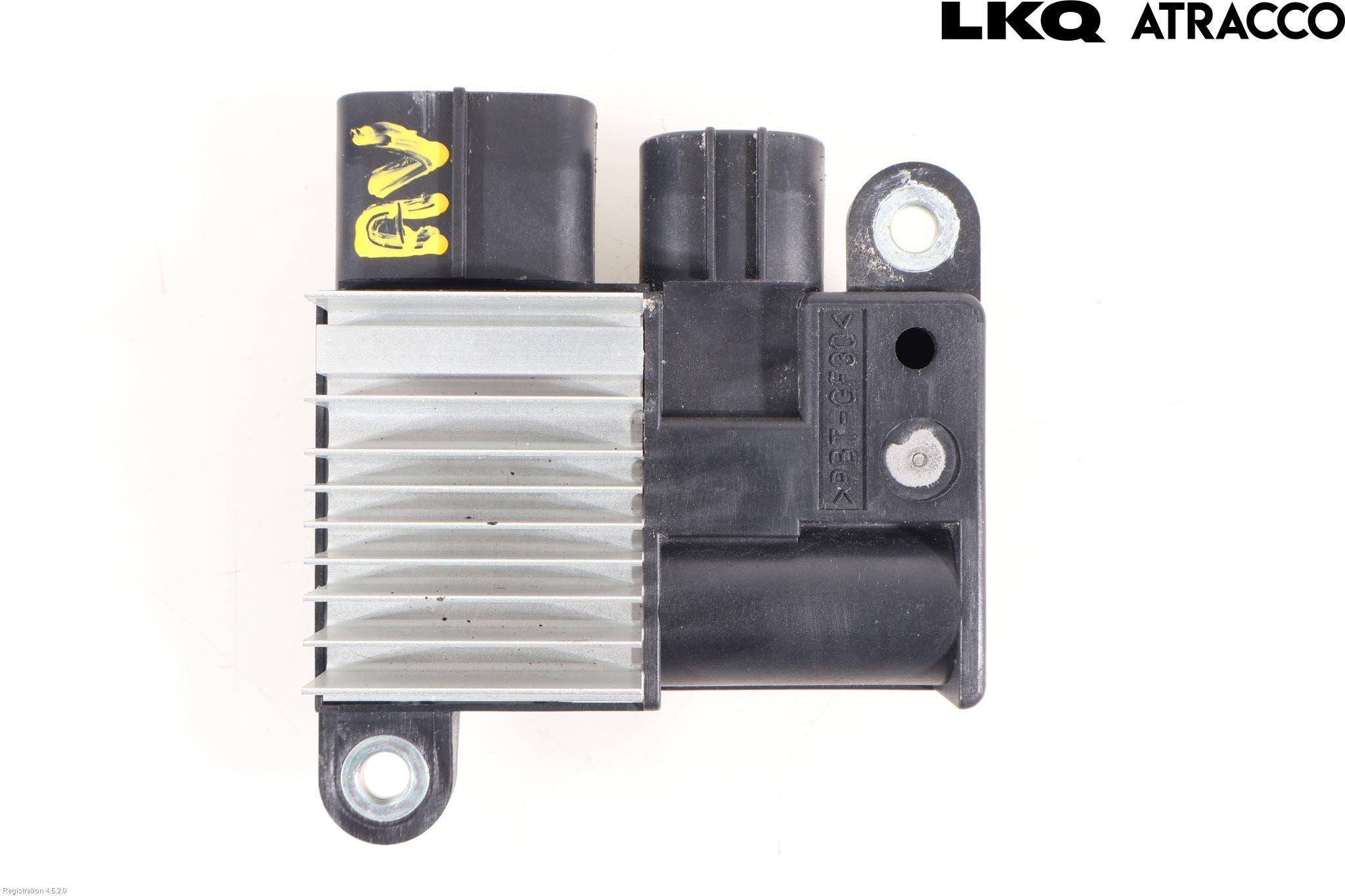 Toyota YARIS XP21 20- Kylfläktsmotstånd