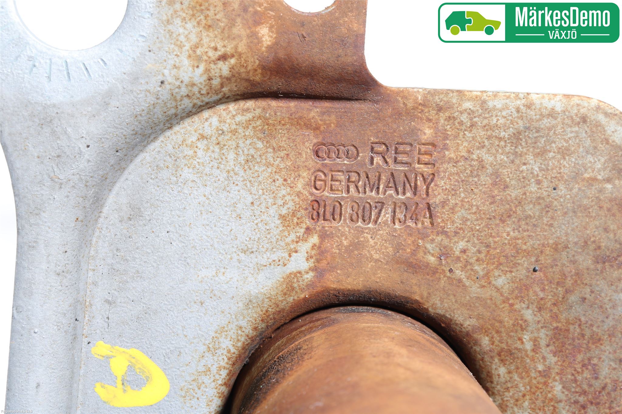 Audi A3/S3     96-03 Stötfångarbärjärn Fram