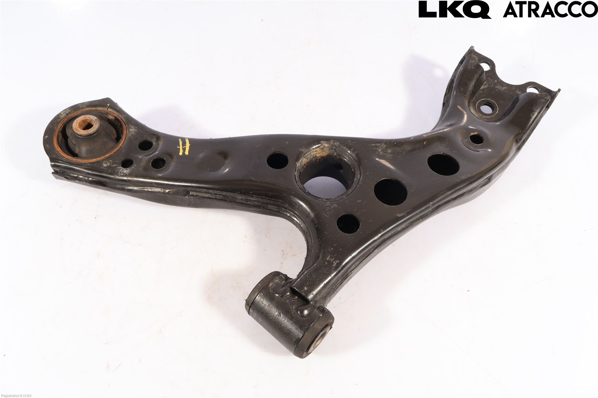 Toyota COROLLA CROSS XG10 22- Bärarm Fram Undre Hö