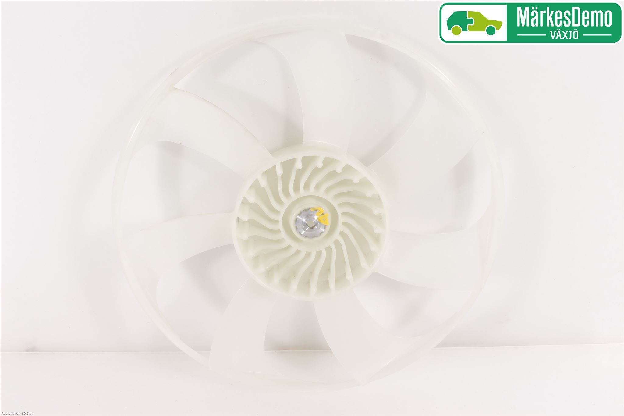 Toyota AURIS 13-19 Kylfläkt-Vinge