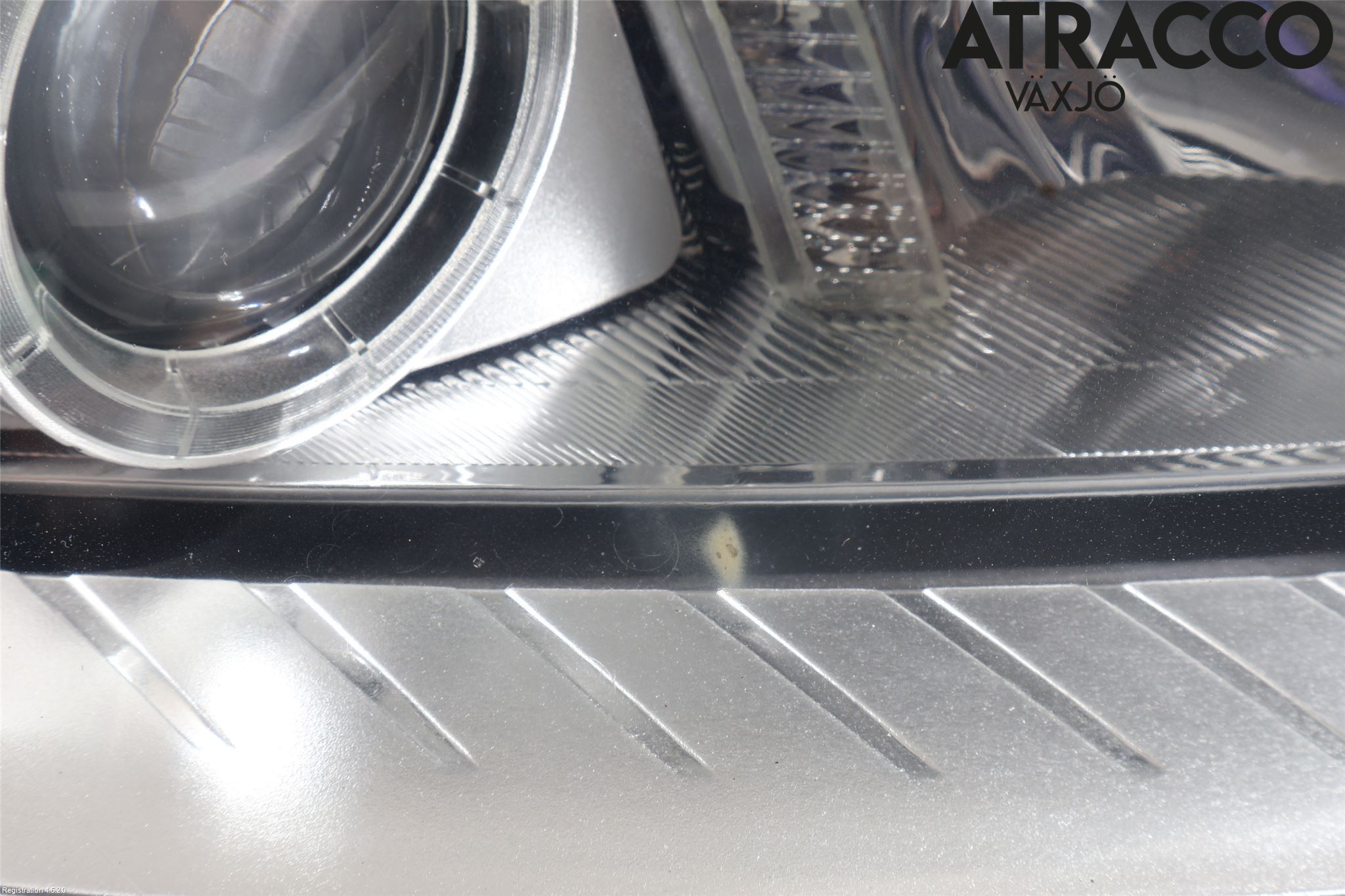 Volvo V70 08-13 Strålkastare Höger