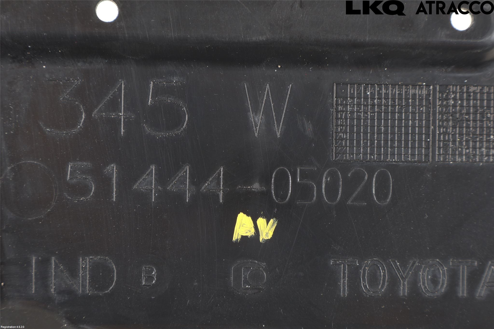 Toyota AURIS 13-19 Hasplåt Plåt-Plast