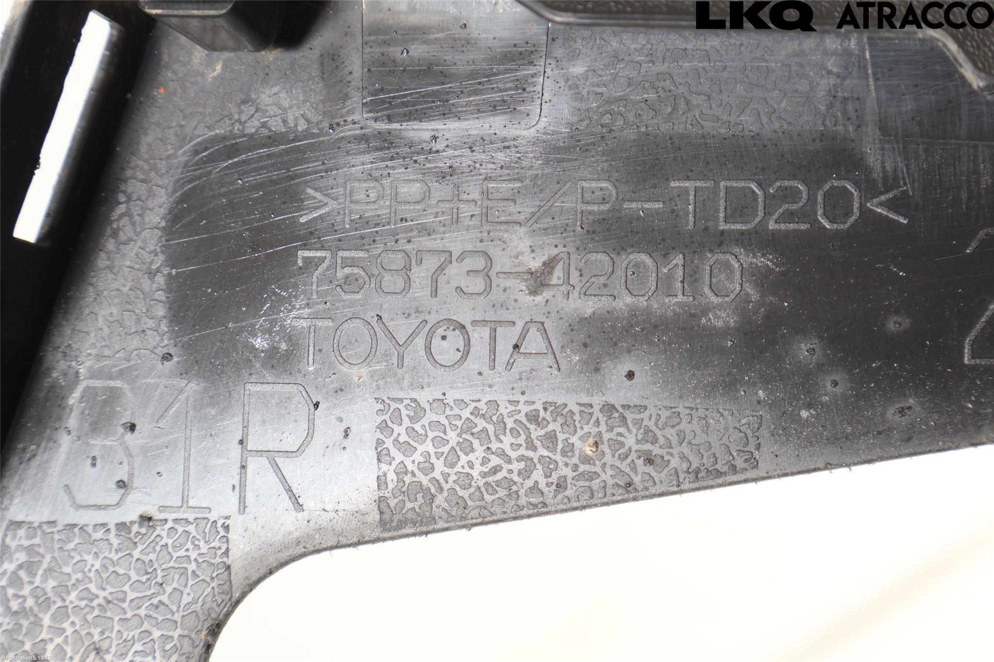 Toyota RAV4 19- List Skärmkant