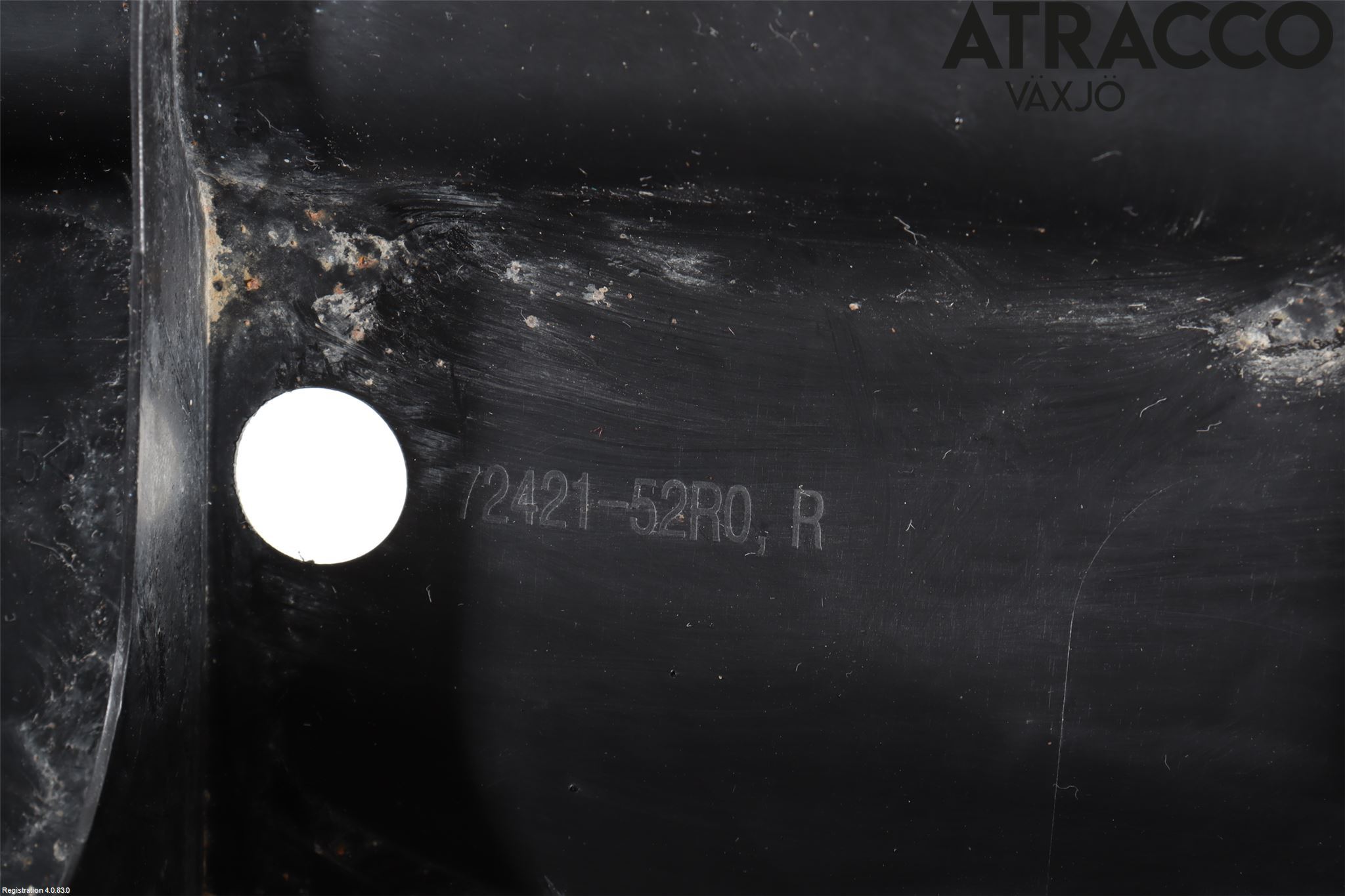 Suzuki SWIFT 17-24 Hasplåt Plåt-Plast