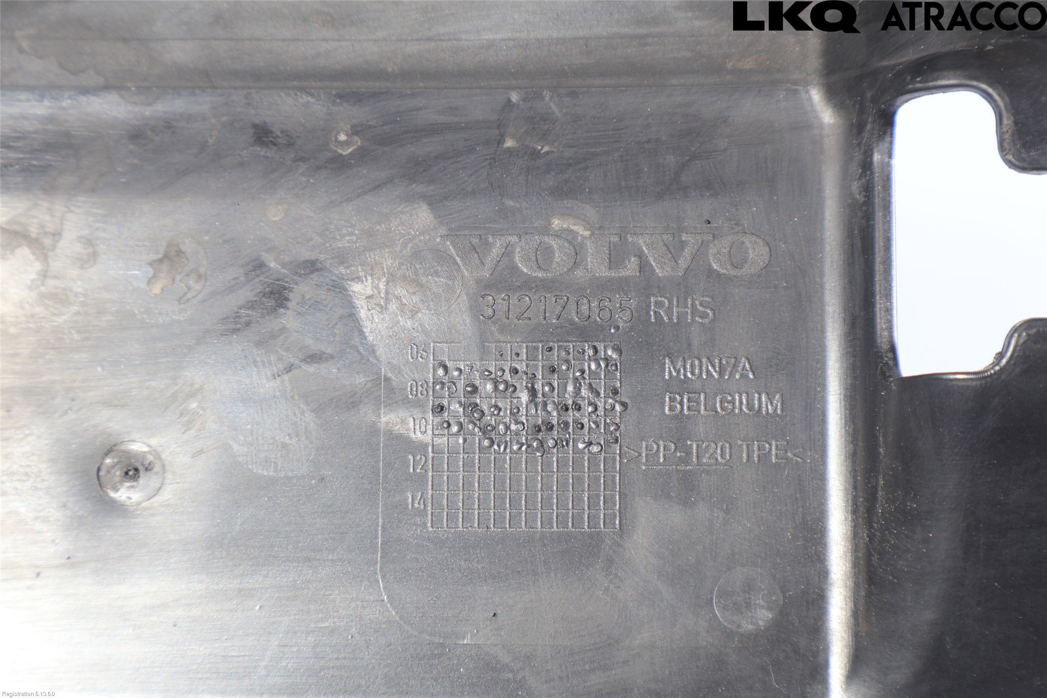Volvo V70 08-13 Deflektor Plåt-Plast Kylning