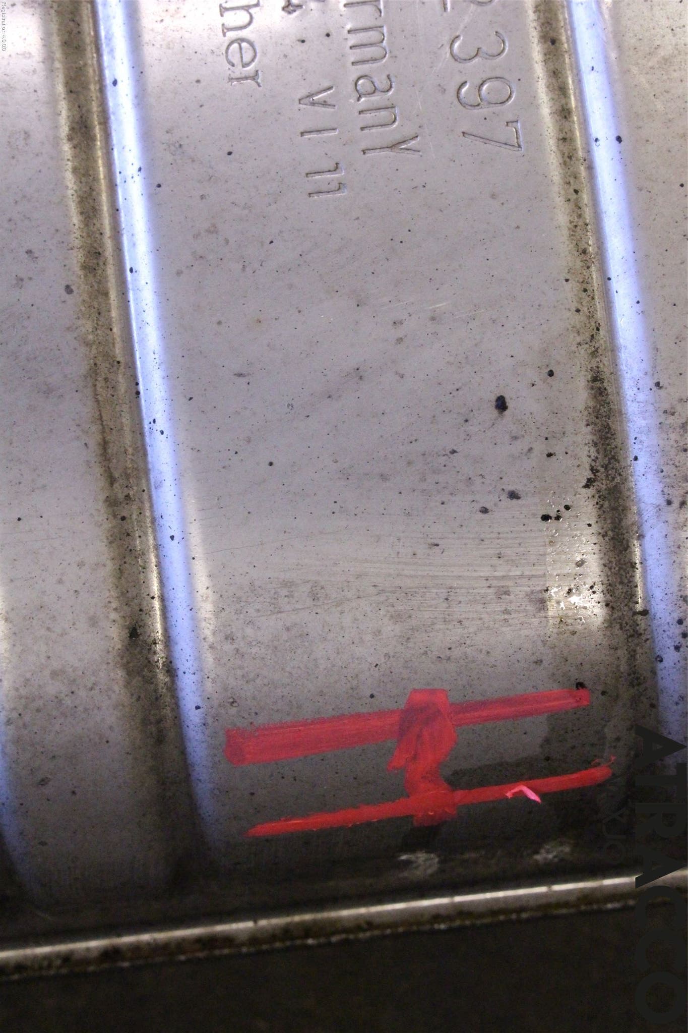 BMW 5 F10/F11/F18 09-17 Avgas Bakre Dämpare