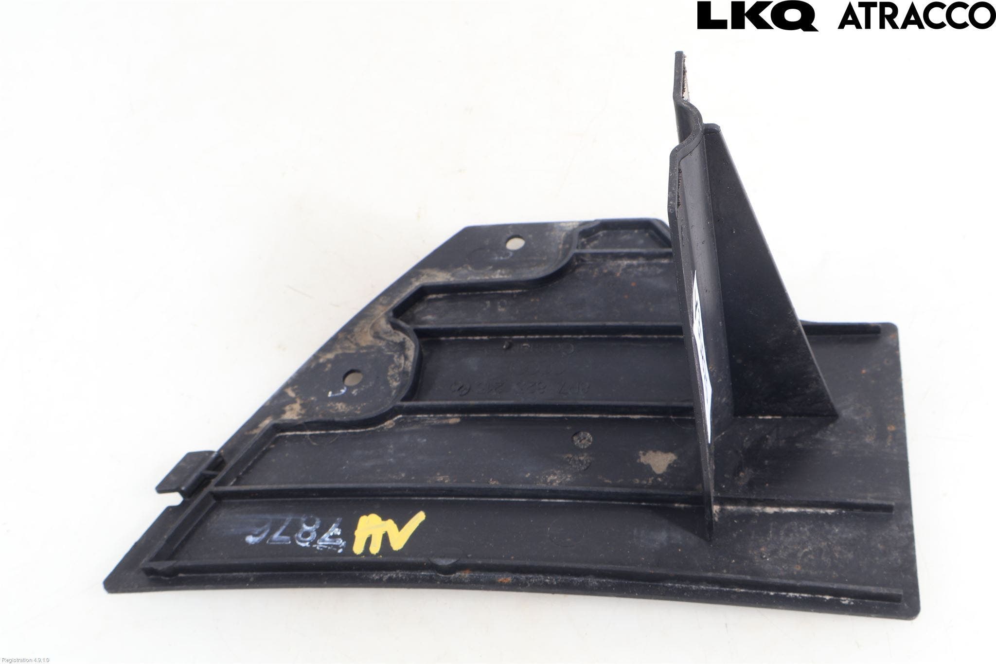 Audi A3/S3 05-13 Hasplåt Plåt-Plast