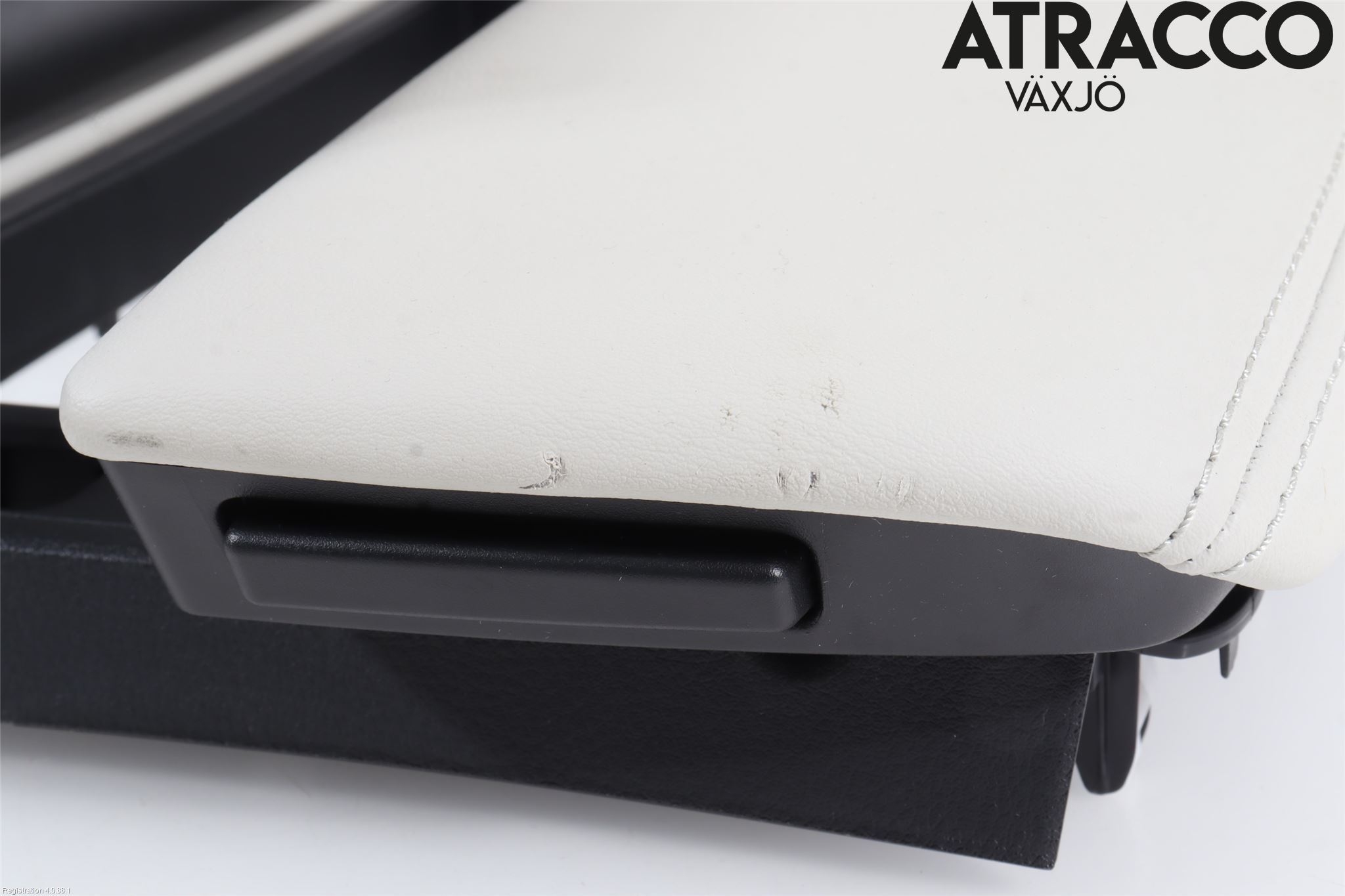 Mazda CX-60 22- Instrumentkonsoll Golv