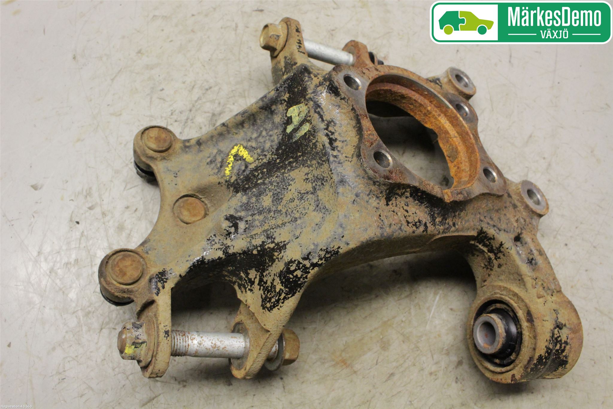 Hyundai TUCSON 05- Hjullagerhus-Spindel Vä B