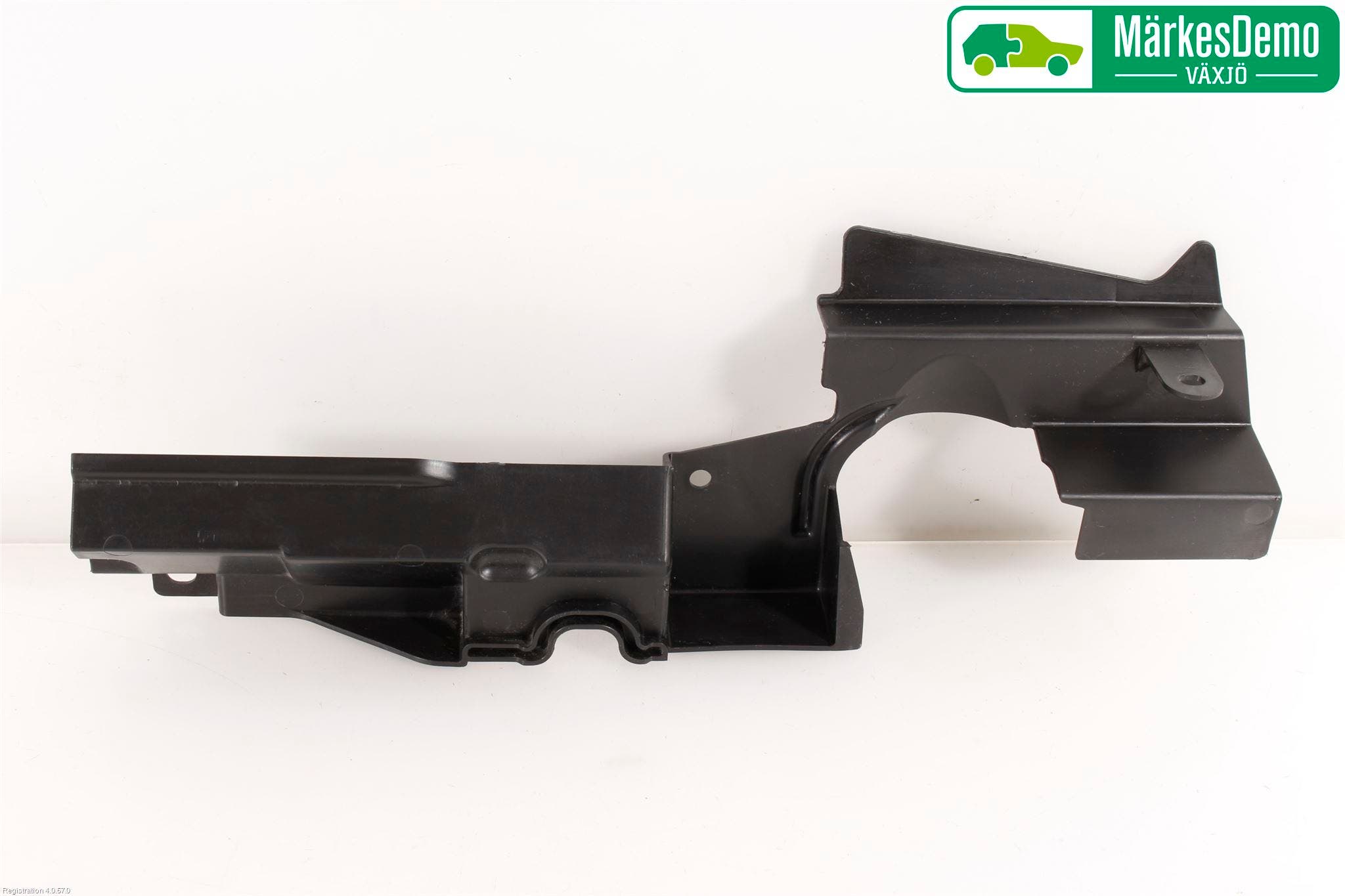 Suzuki SX4 S-CROSS 14-21 Deflektor Plåt-Plast Kylning