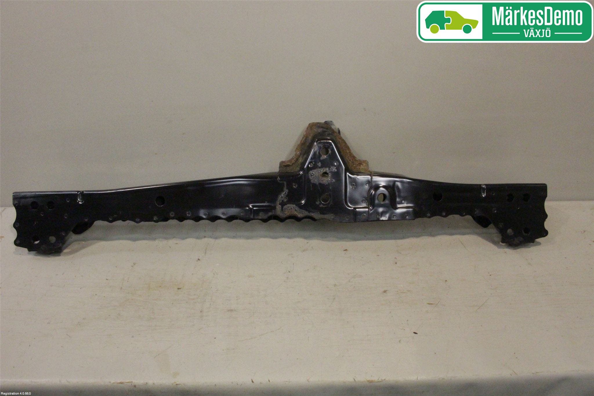 Toyota AVENSIS 09-15 Motorbalk