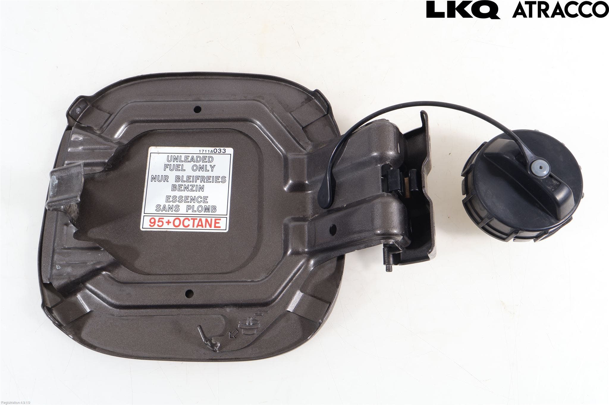 Mitsubishi OUTLANDER 13-21 Tanklucka