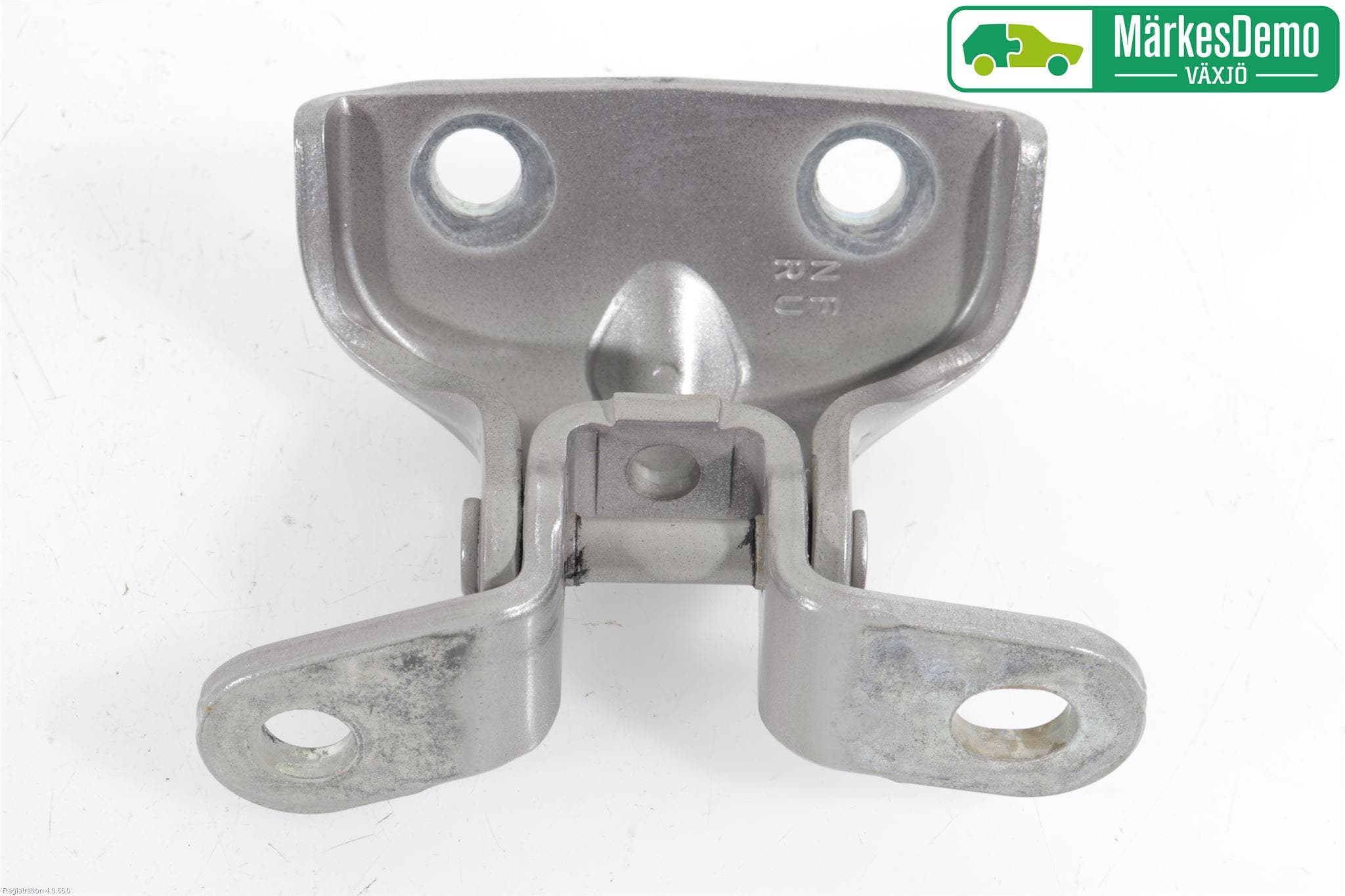 Hyundai i40 16-18 Dörrgångjärn