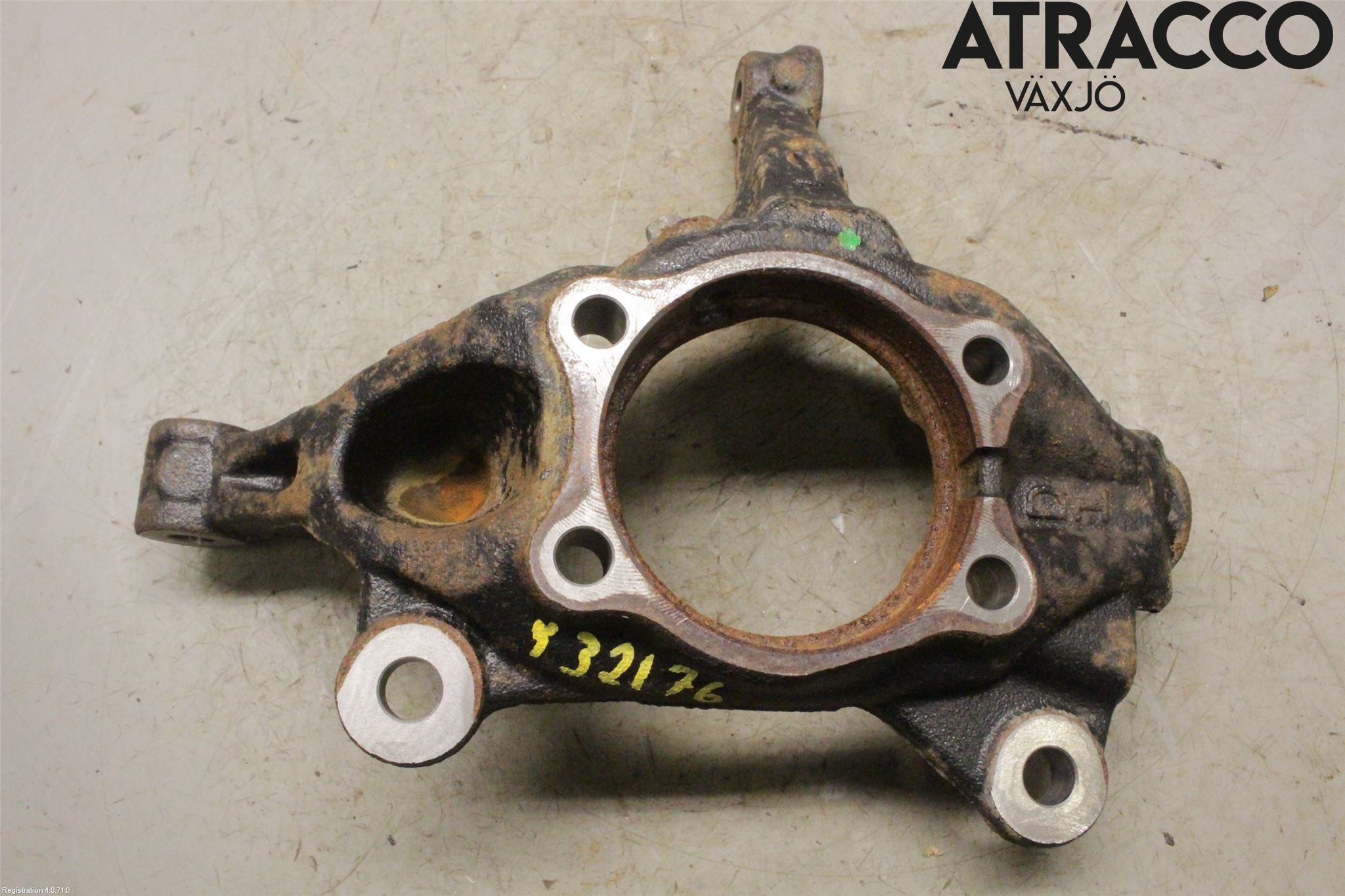 Mazda CX-3 Styrspindel Lagerhus Vä